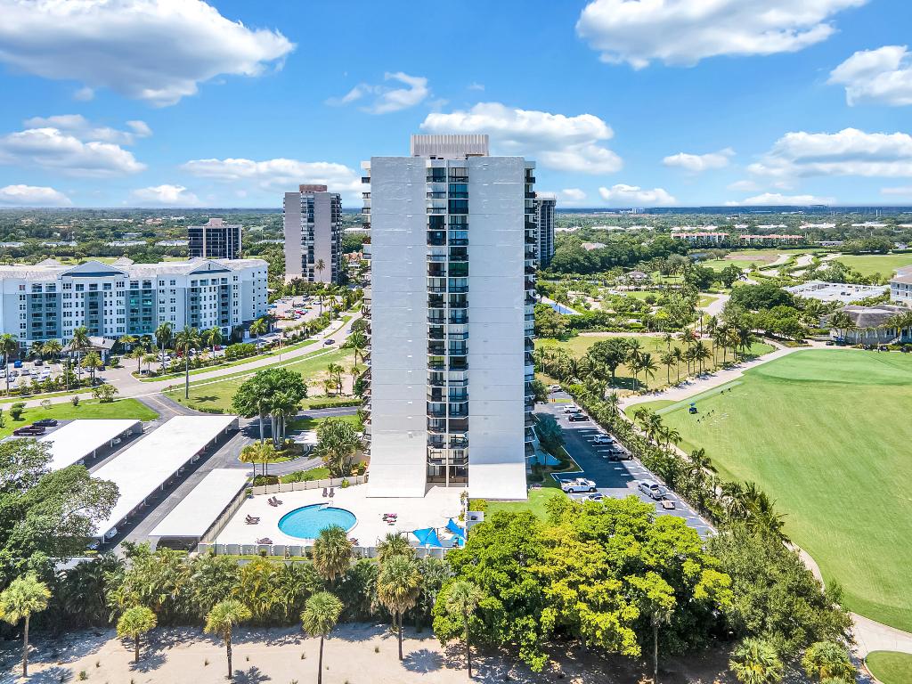 LANDS OF THE PRESIDENT CONDO 2 - Residential Lease