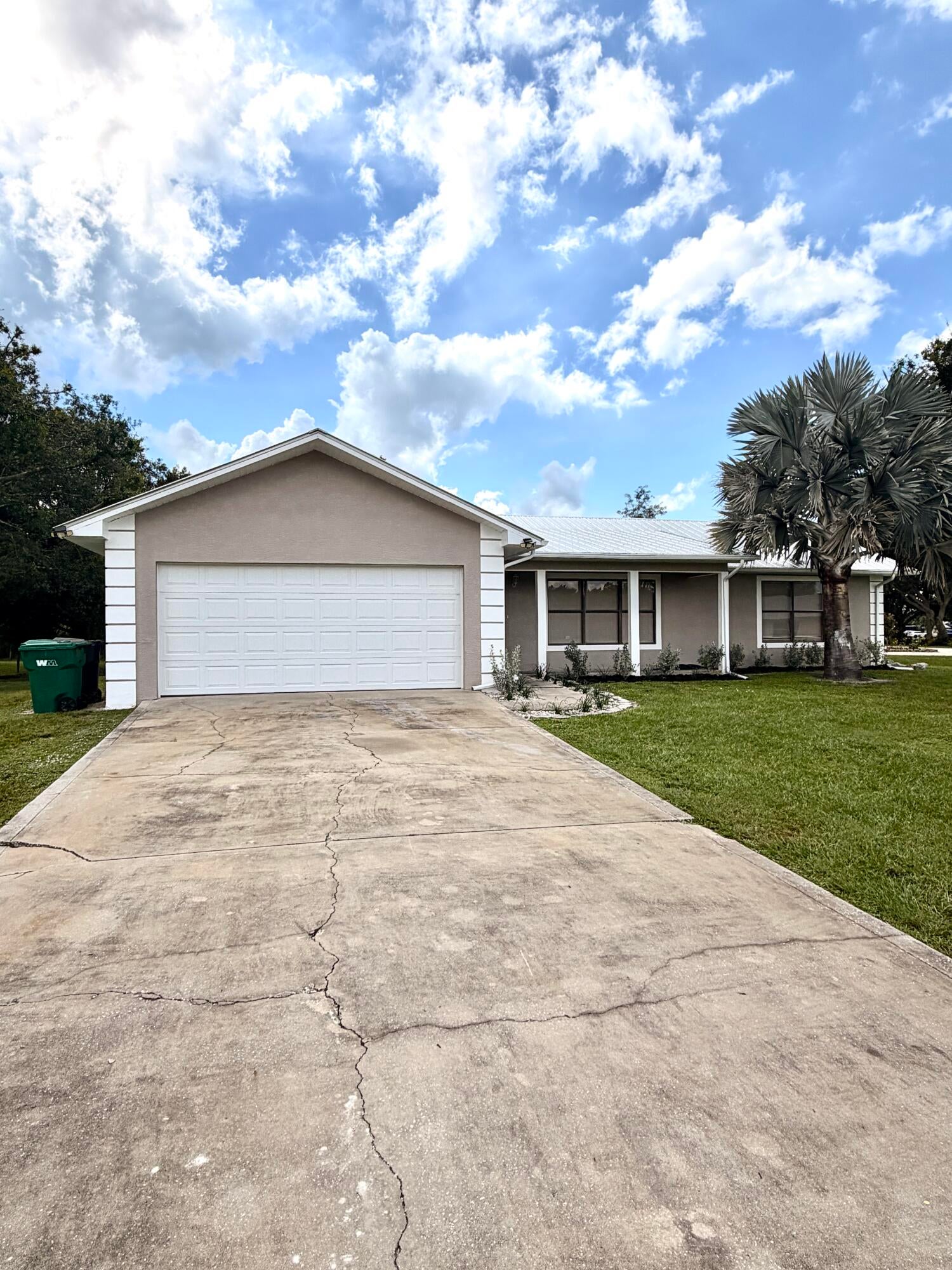 1051 SW 83rd Avenue