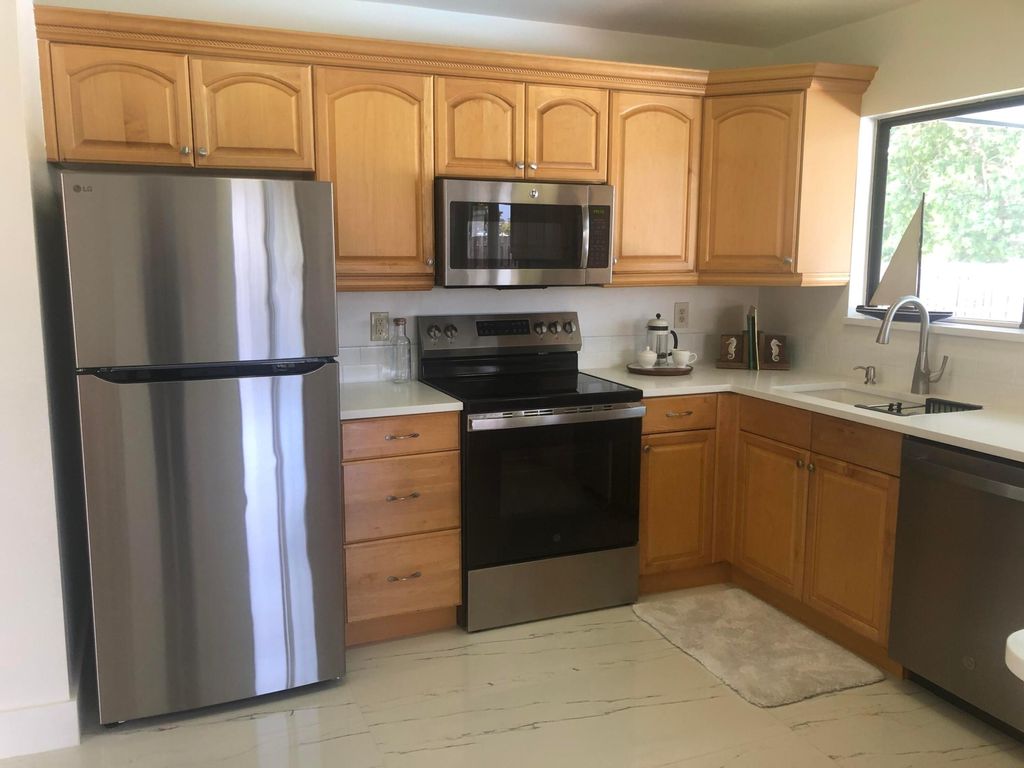 Photo of 1991 SE West Dunbrooke Circle, Port Saint Lucie, FL 34952 (MLS # B26043537)