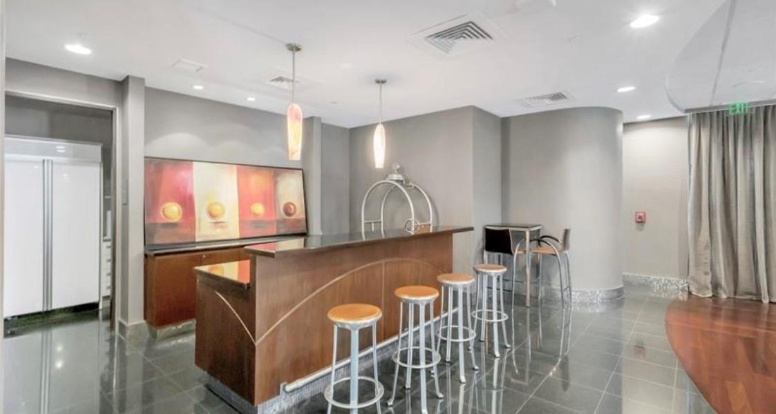 9401 Collins Ave 402