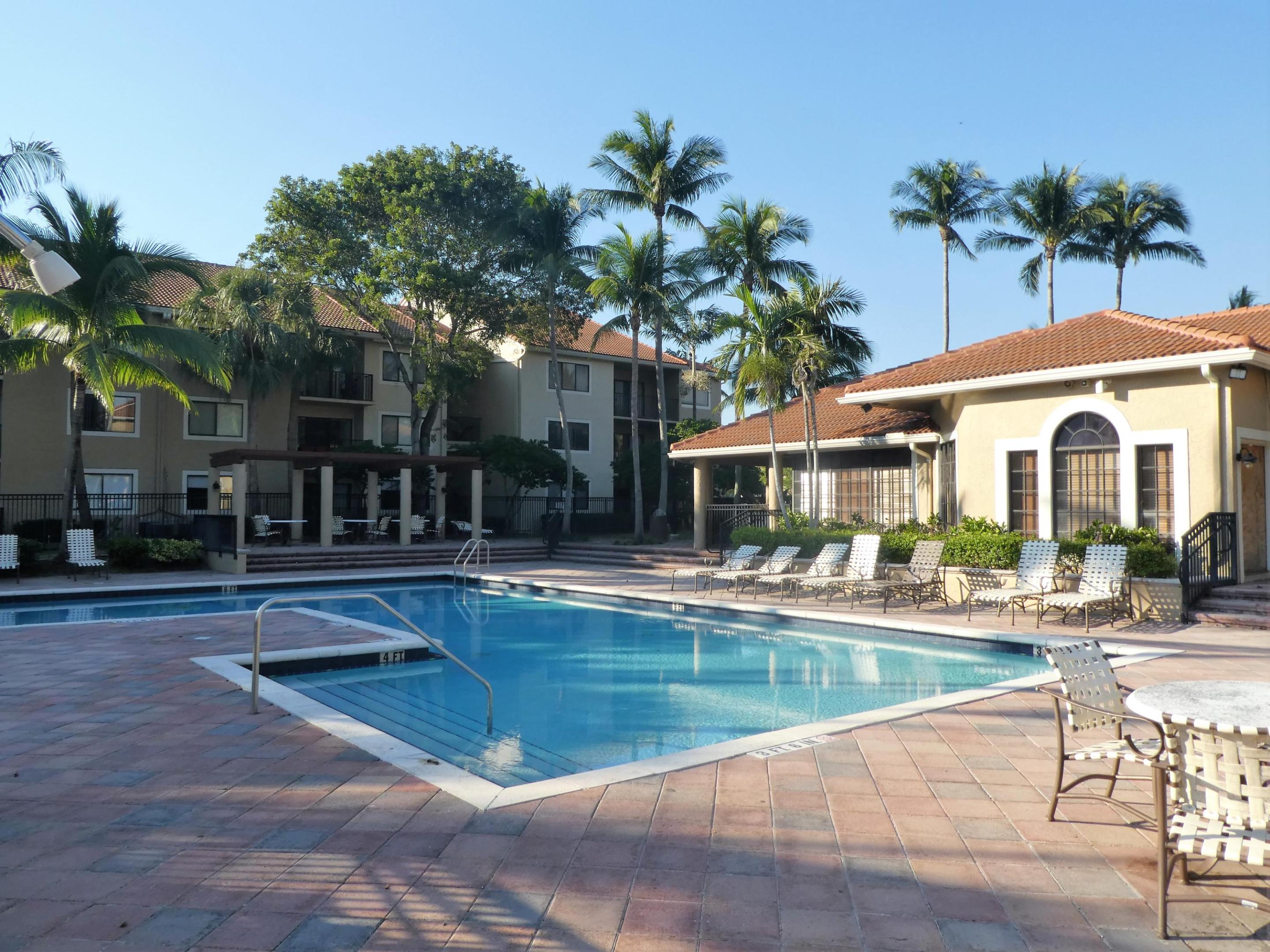 VISCONTI CONDO - Residential