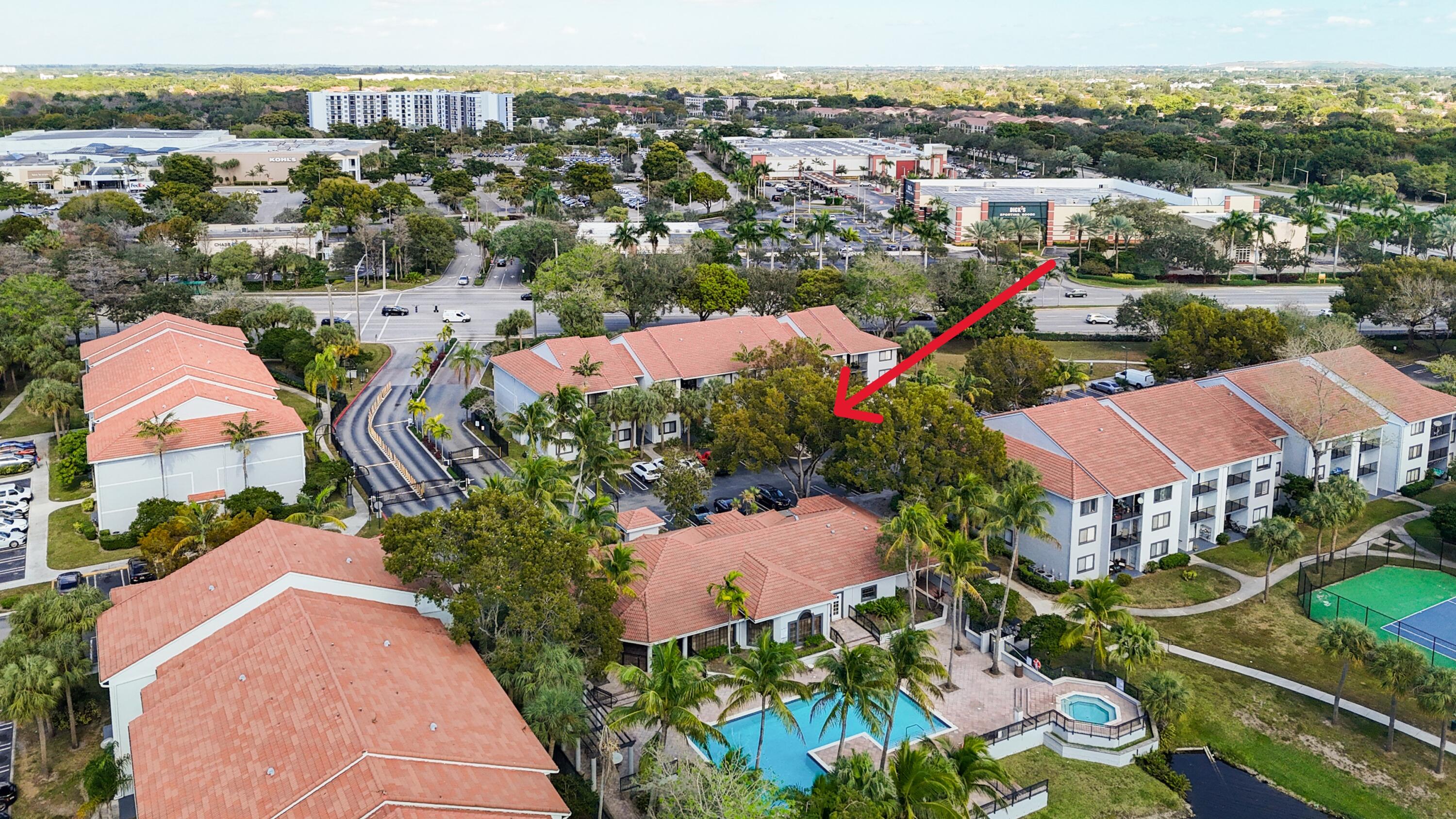 VISCONTI CONDO - Residential