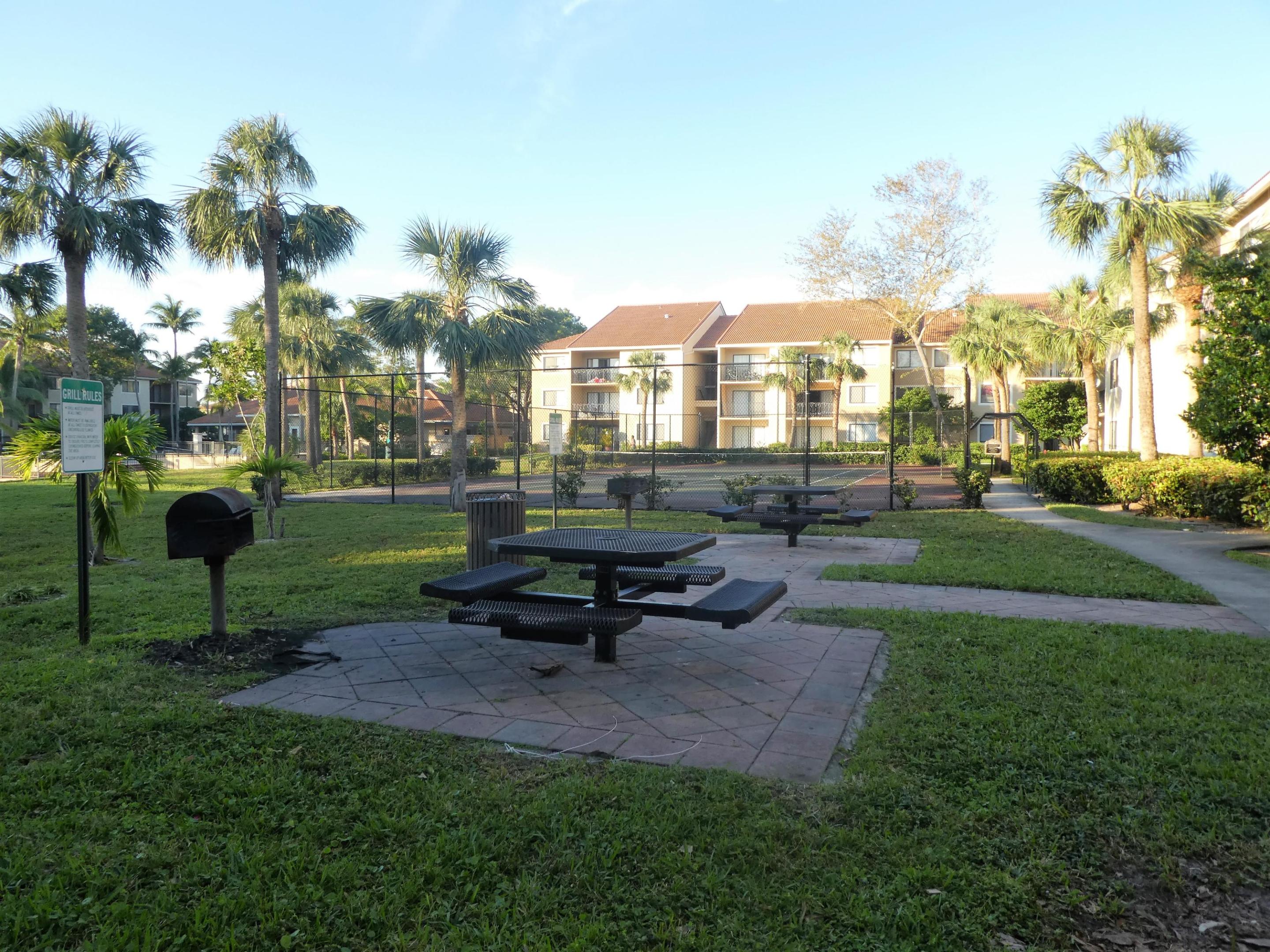 VISCONTI CONDO - Residential