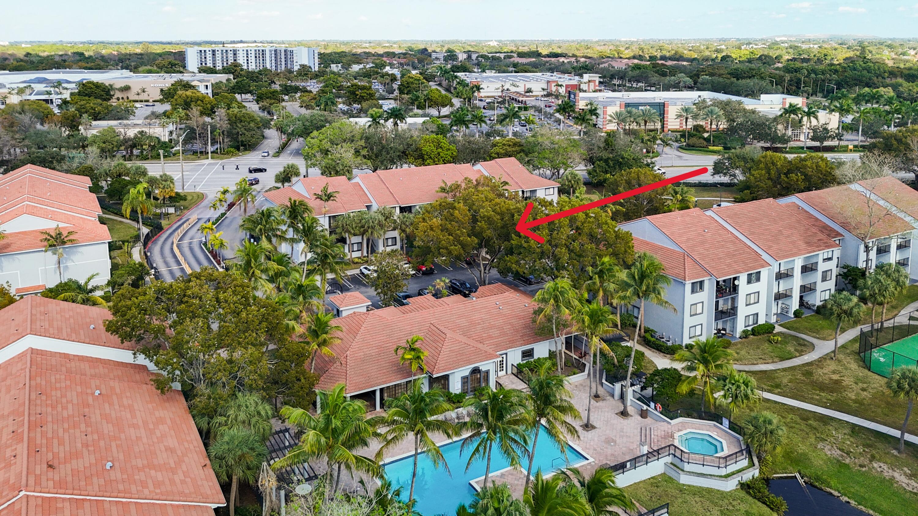 VISCONTI CONDO - Residential