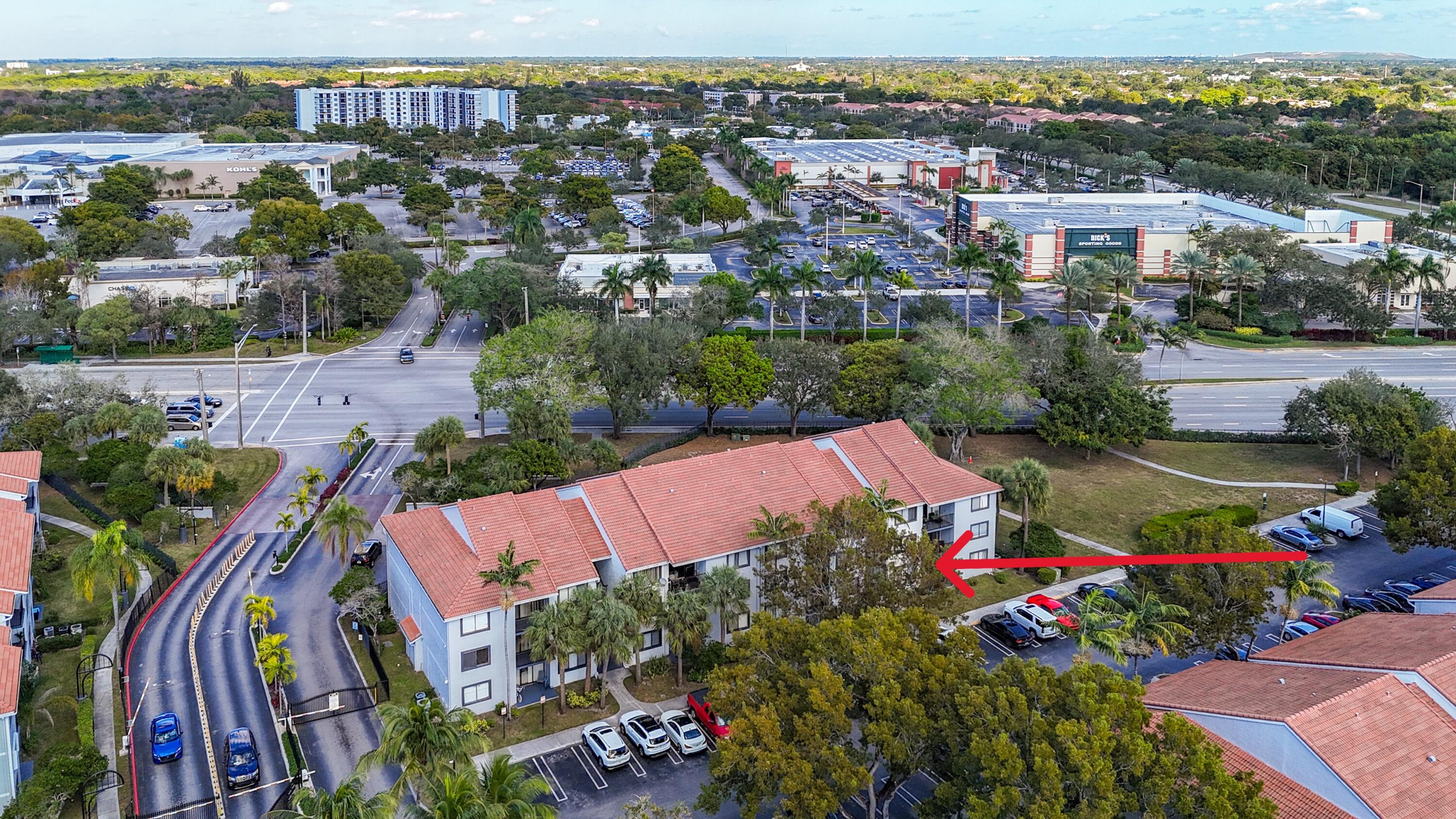 VISCONTI CONDO - Residential