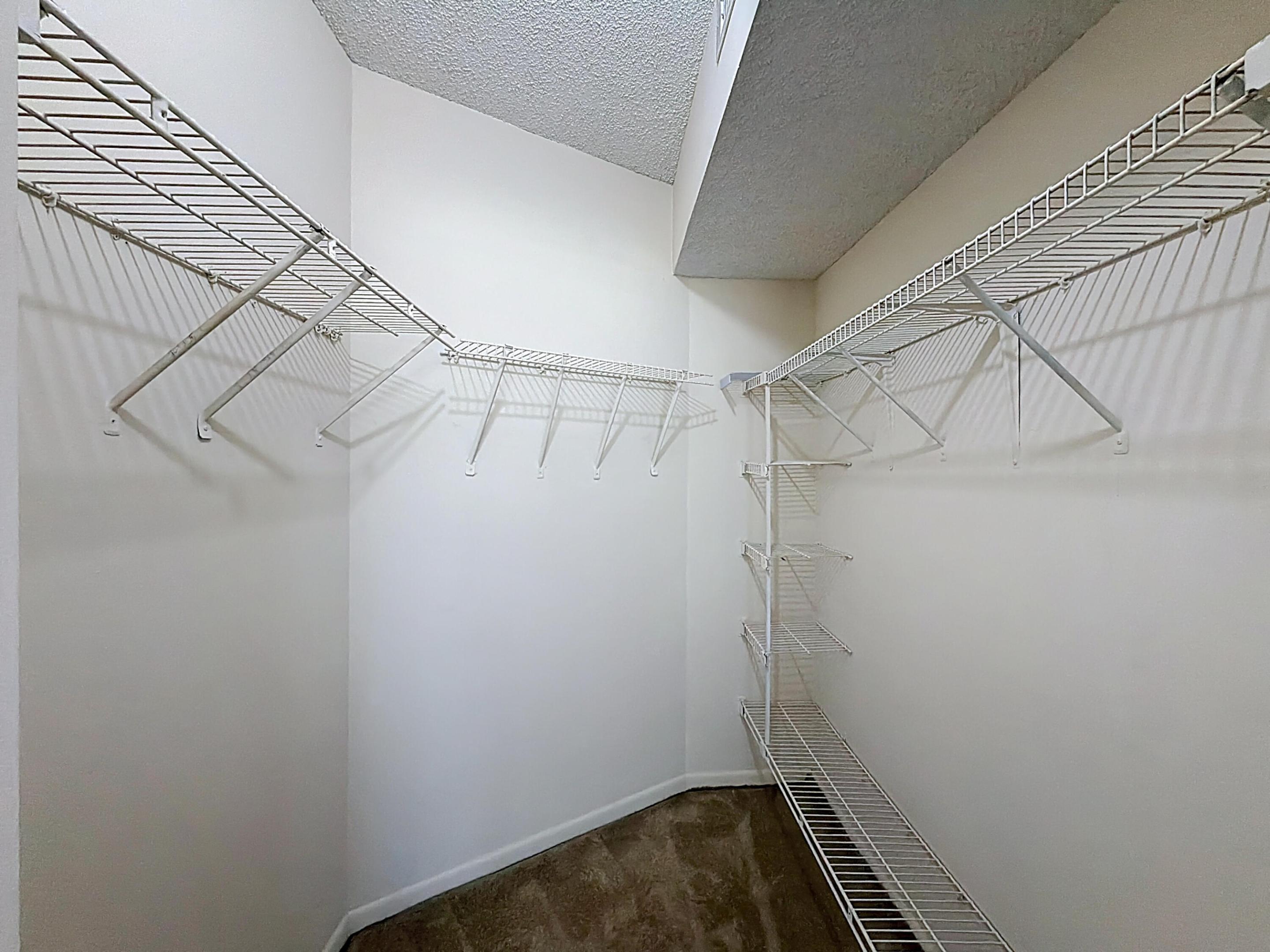 VISCONTI CONDO - Residential