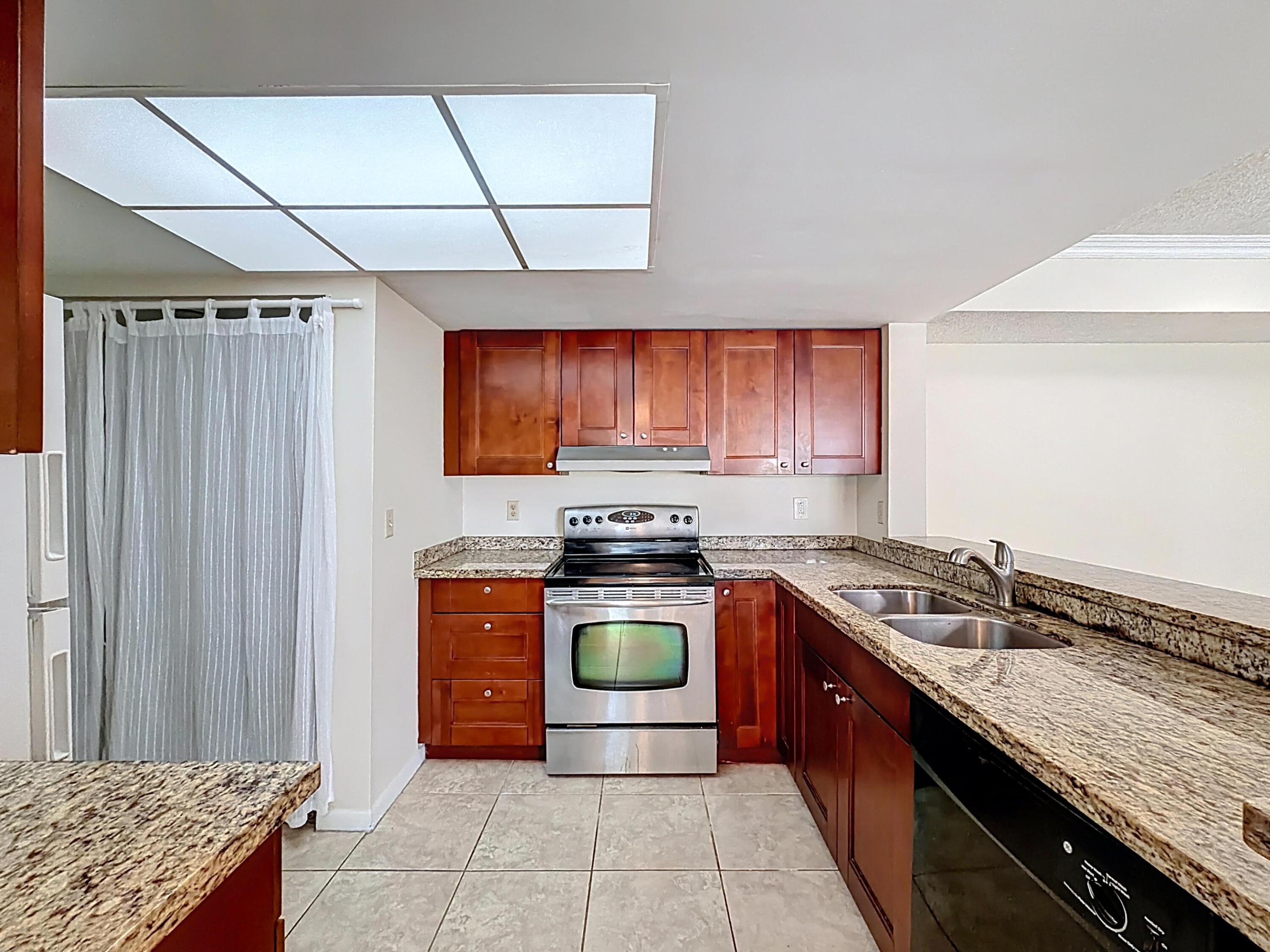 VISCONTI CONDO - Residential