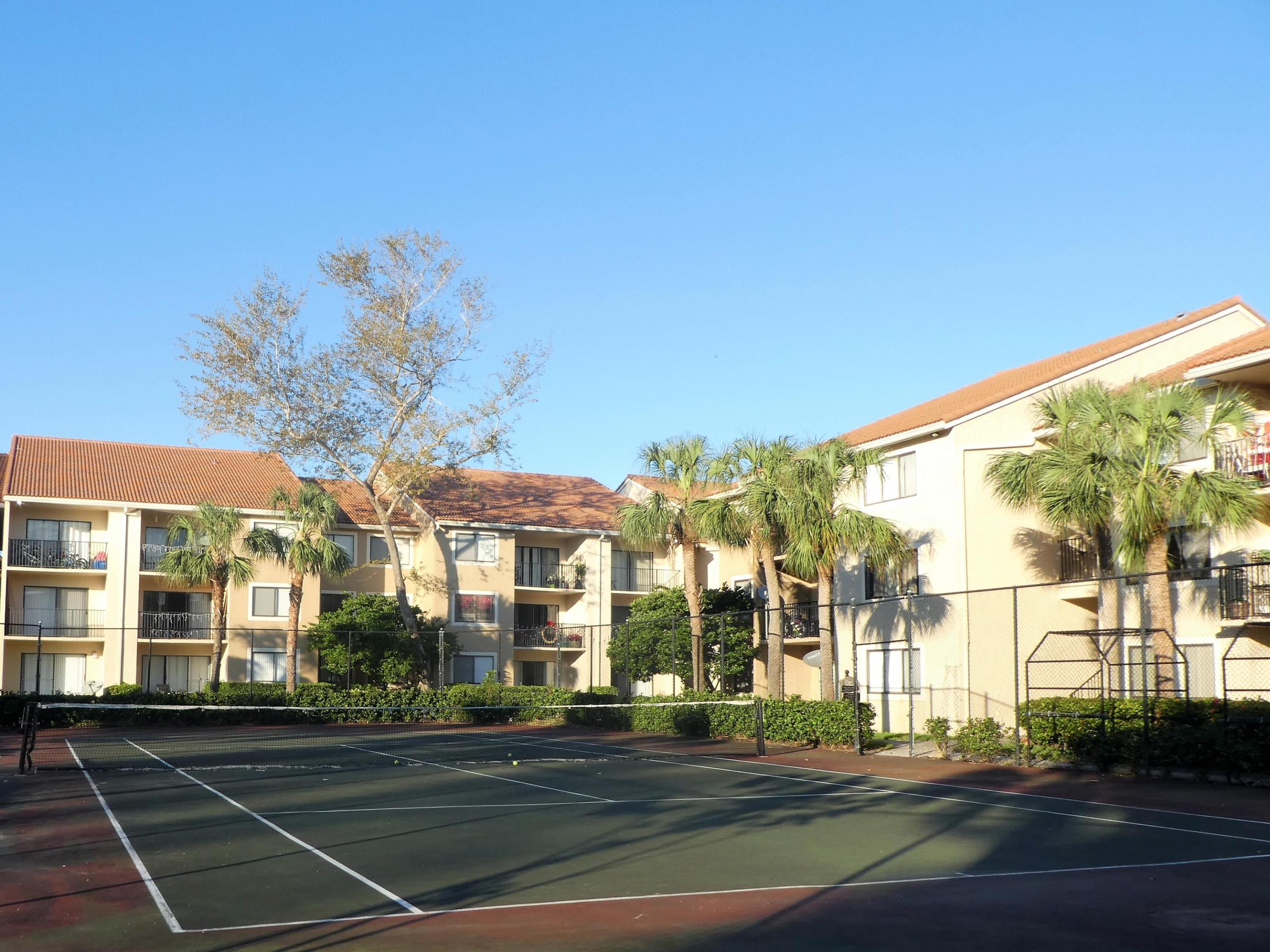 VISCONTI CONDO - Residential