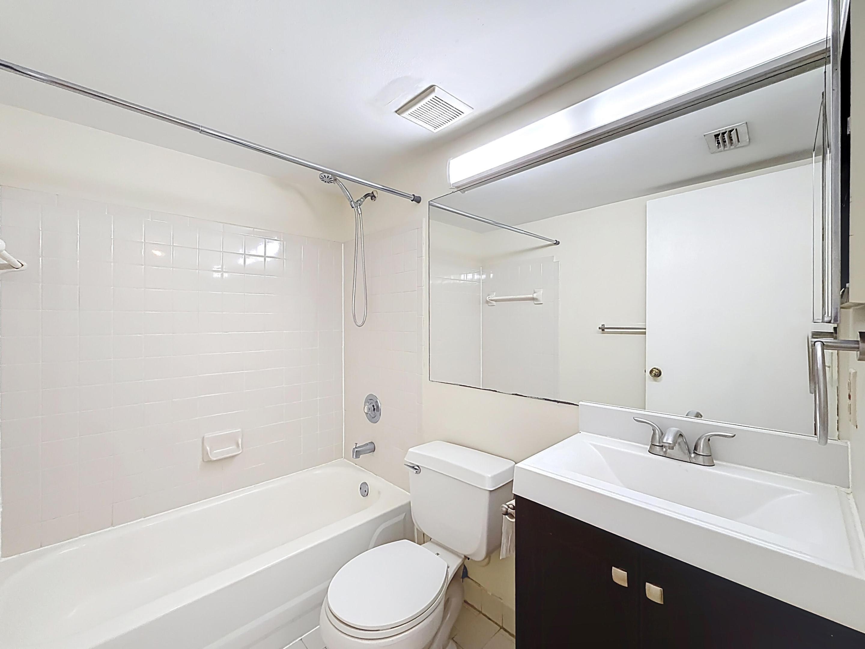 VISCONTI CONDO - Residential