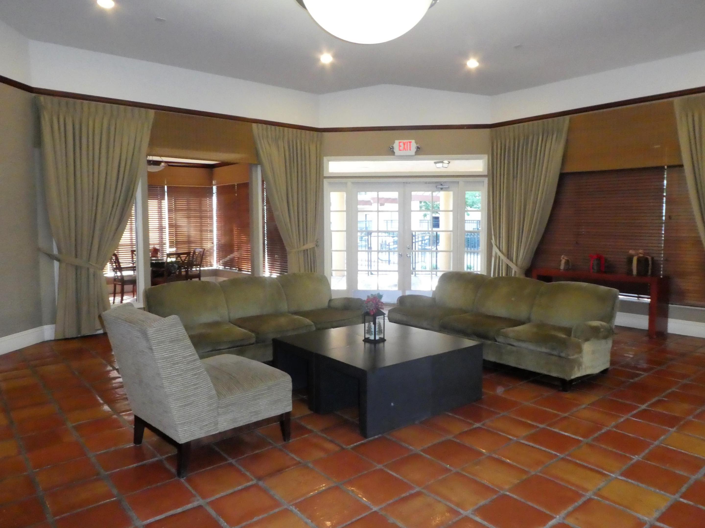 VISCONTI CONDO - Residential