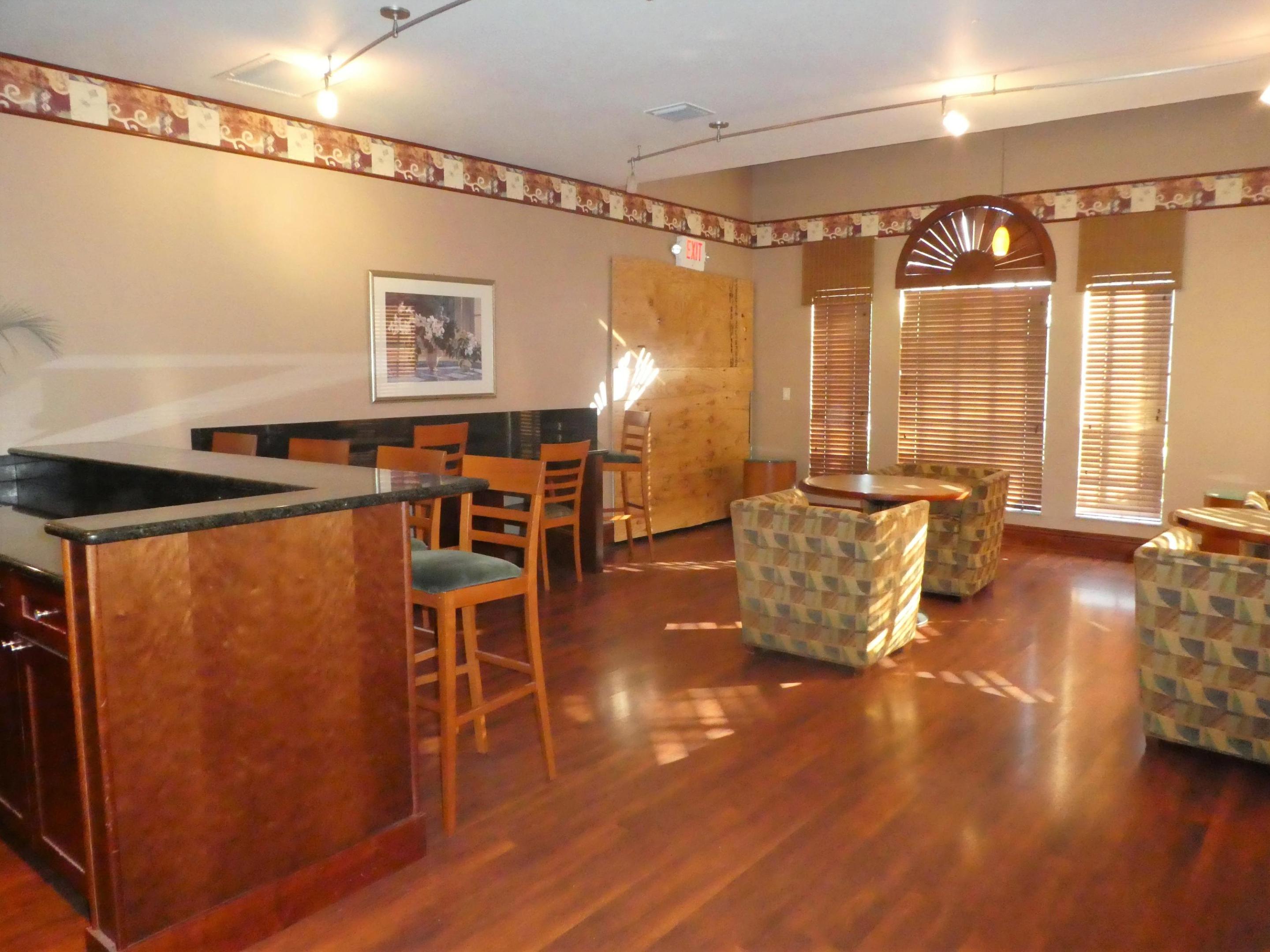 VISCONTI CONDO - Residential