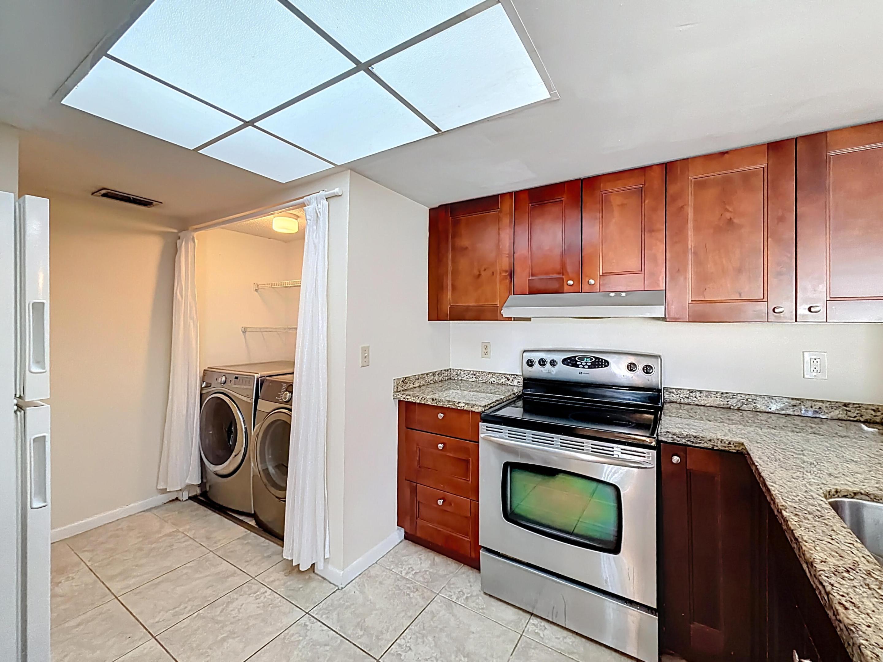 VISCONTI CONDO - Residential