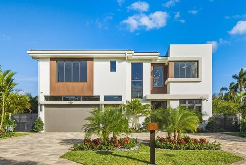 Tiny photo for 450 NE Spanish Court, Boca Raton, FL 33432 (MLS # R11151898)