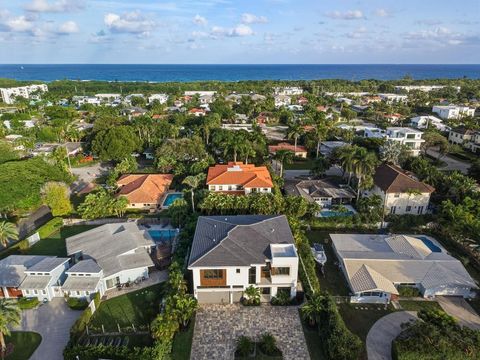 Tiny photo for 450 NE Spanish Court, Boca Raton, FL 33432 (MLS # R11151898)