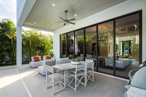 Tiny photo for 450 NE Spanish Court, Boca Raton, FL 33432 (MLS # R11151898)