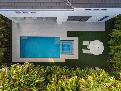 Tiny photo for 450 NE Spanish Court, Boca Raton, FL 33432 (MLS # R11151898)