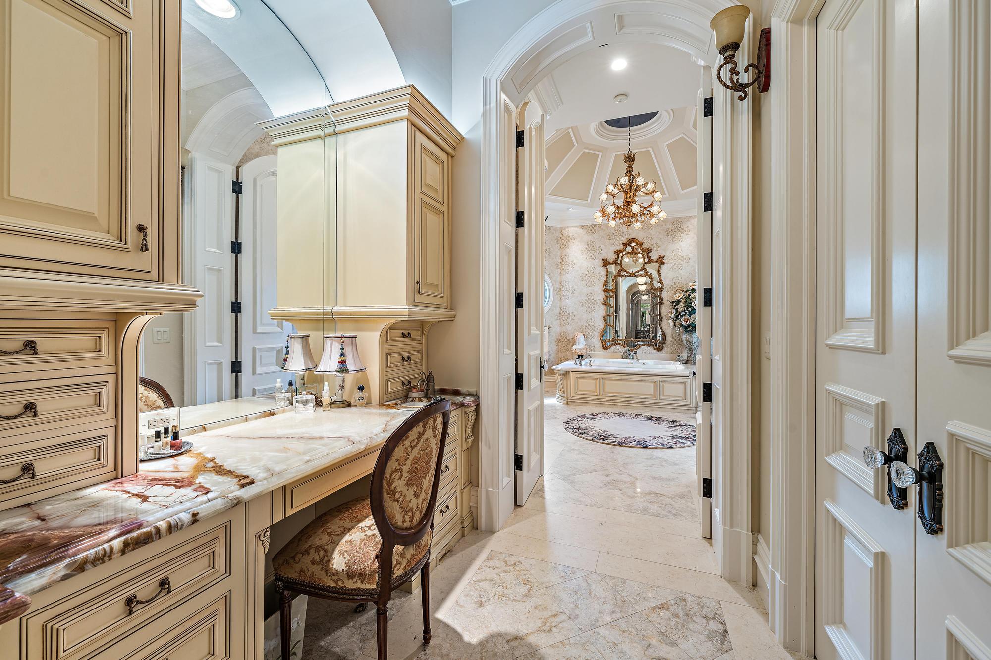 OLD MARSH GOLF CLUB - Residential