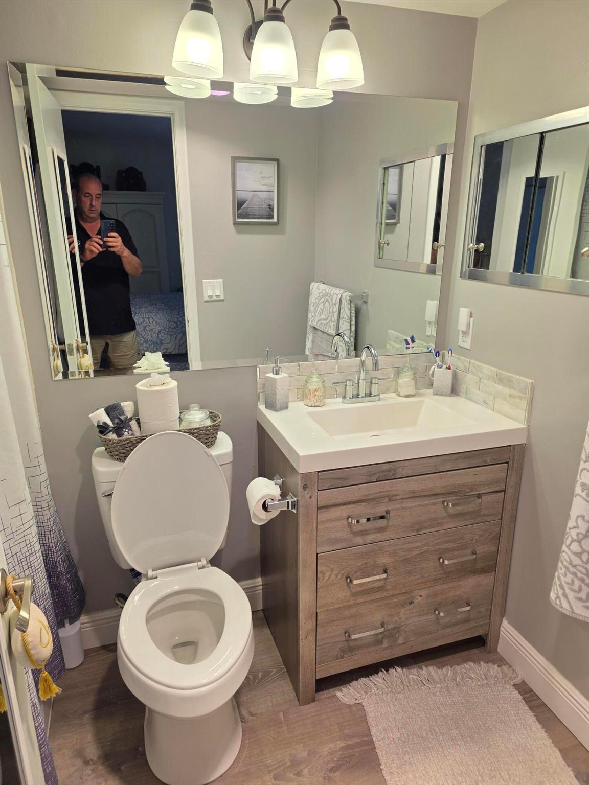 SOUTHAMPTON CONDO - Residential