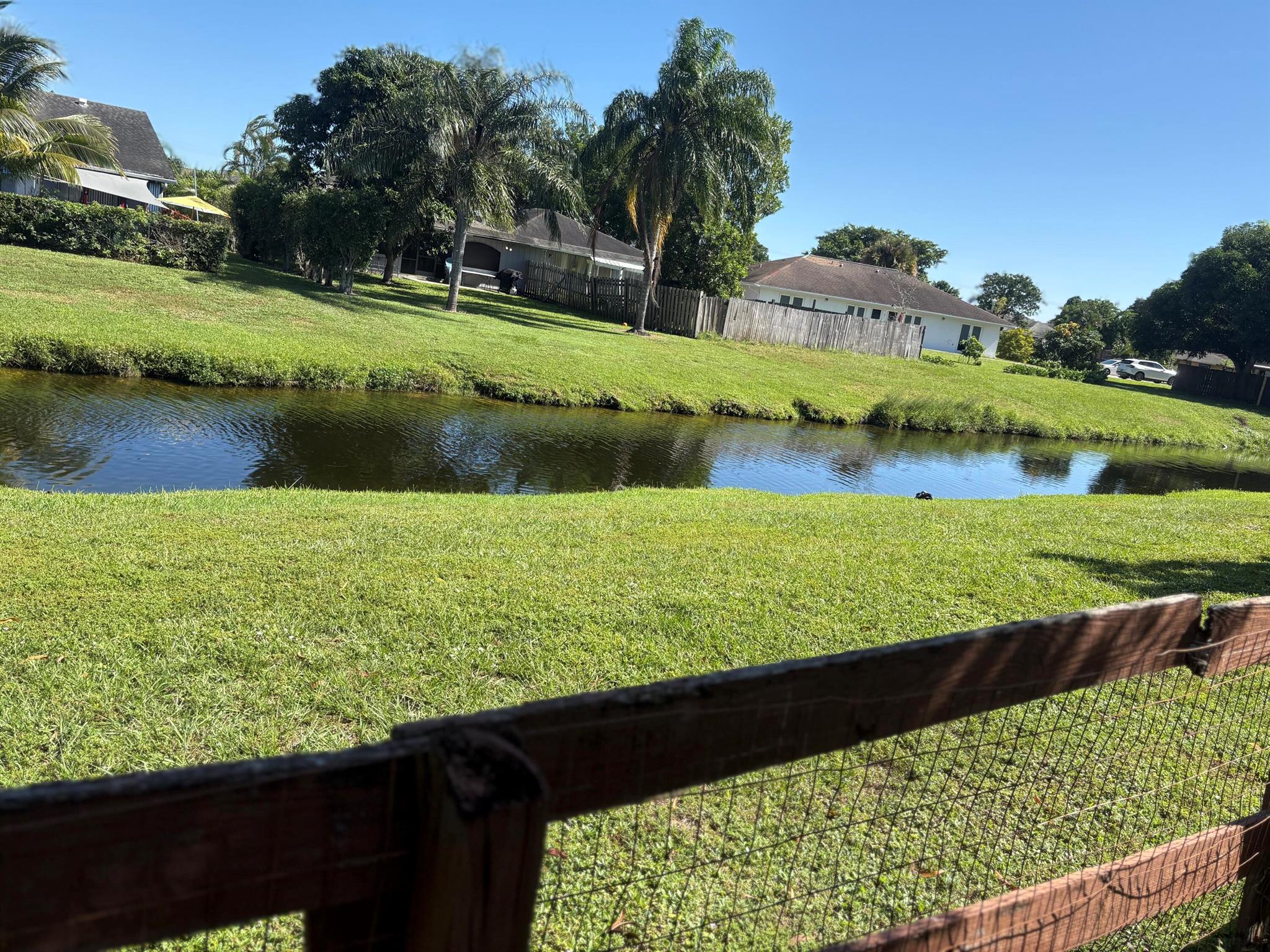 SOUTH SHORE 4 OF WELLINGT - Residential Lease