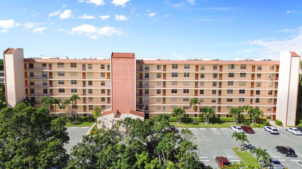 Photo of 14671 Bonaire Boulevard #404, Delray Beach, FL 33446 (MLS # R11140384)