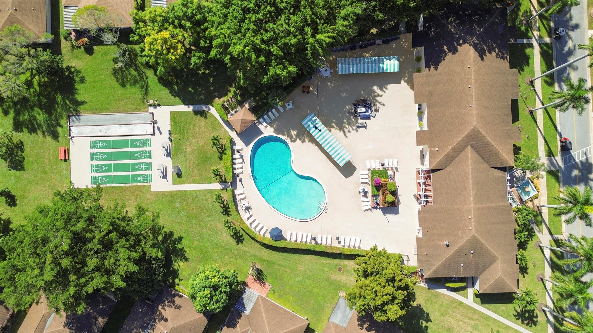 VILLAGES OF ORIOLE BONAIR - Residential