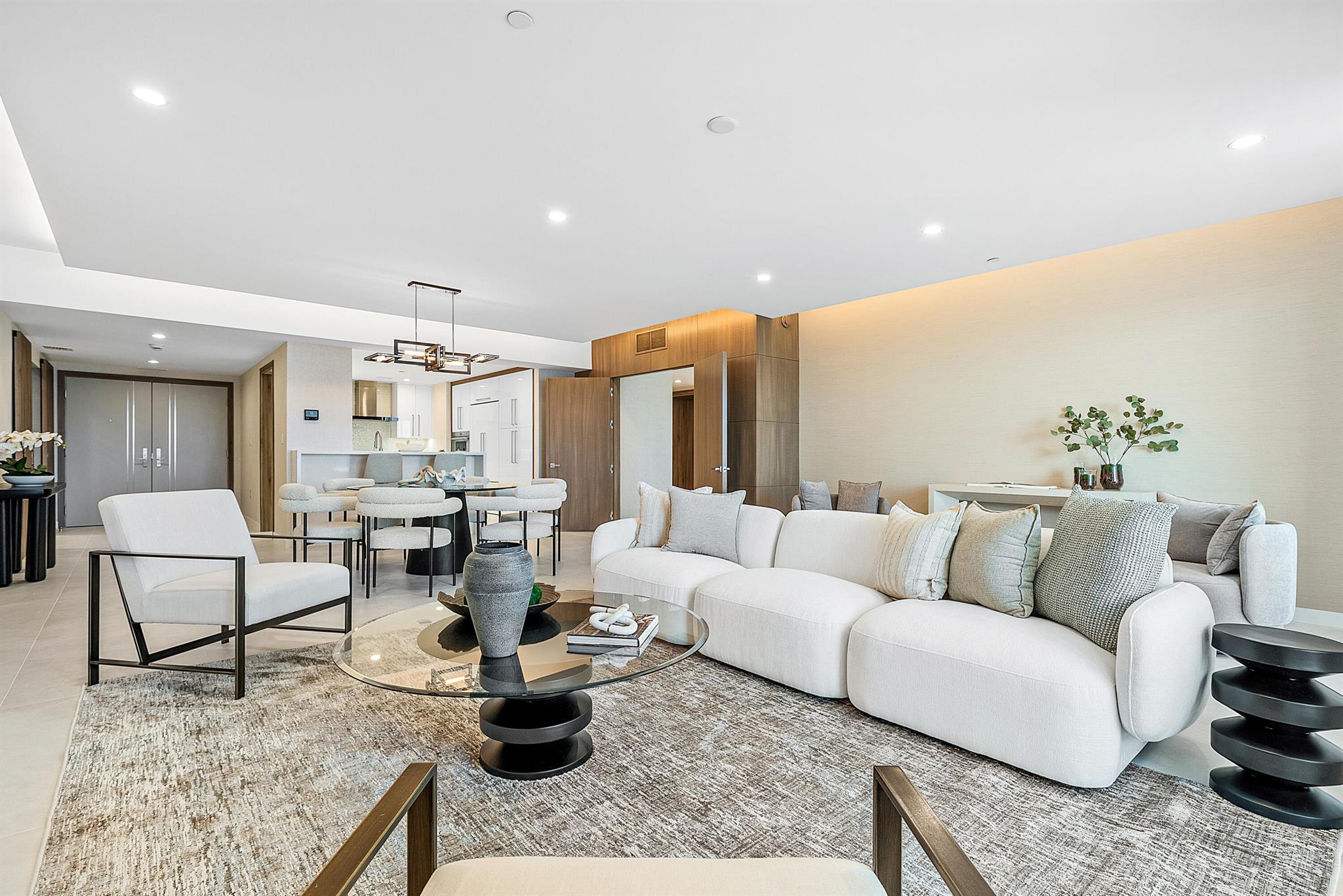 200 EAST PALMETTO PARK CO - Residential