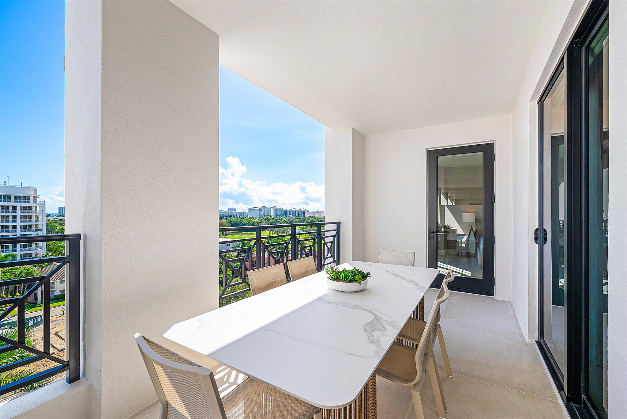 200 EAST PALMETTO PARK CO - Residential