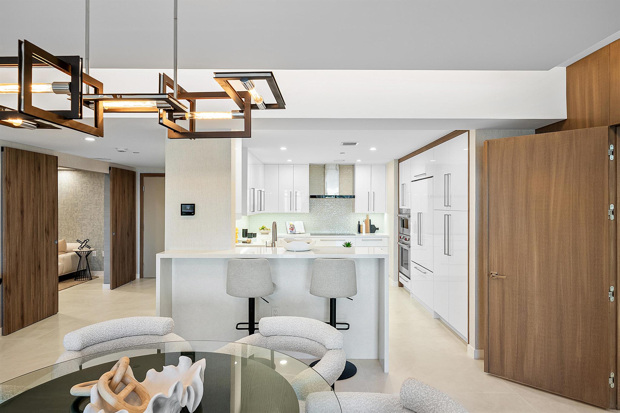 200 EAST PALMETTO PARK CO - Residential