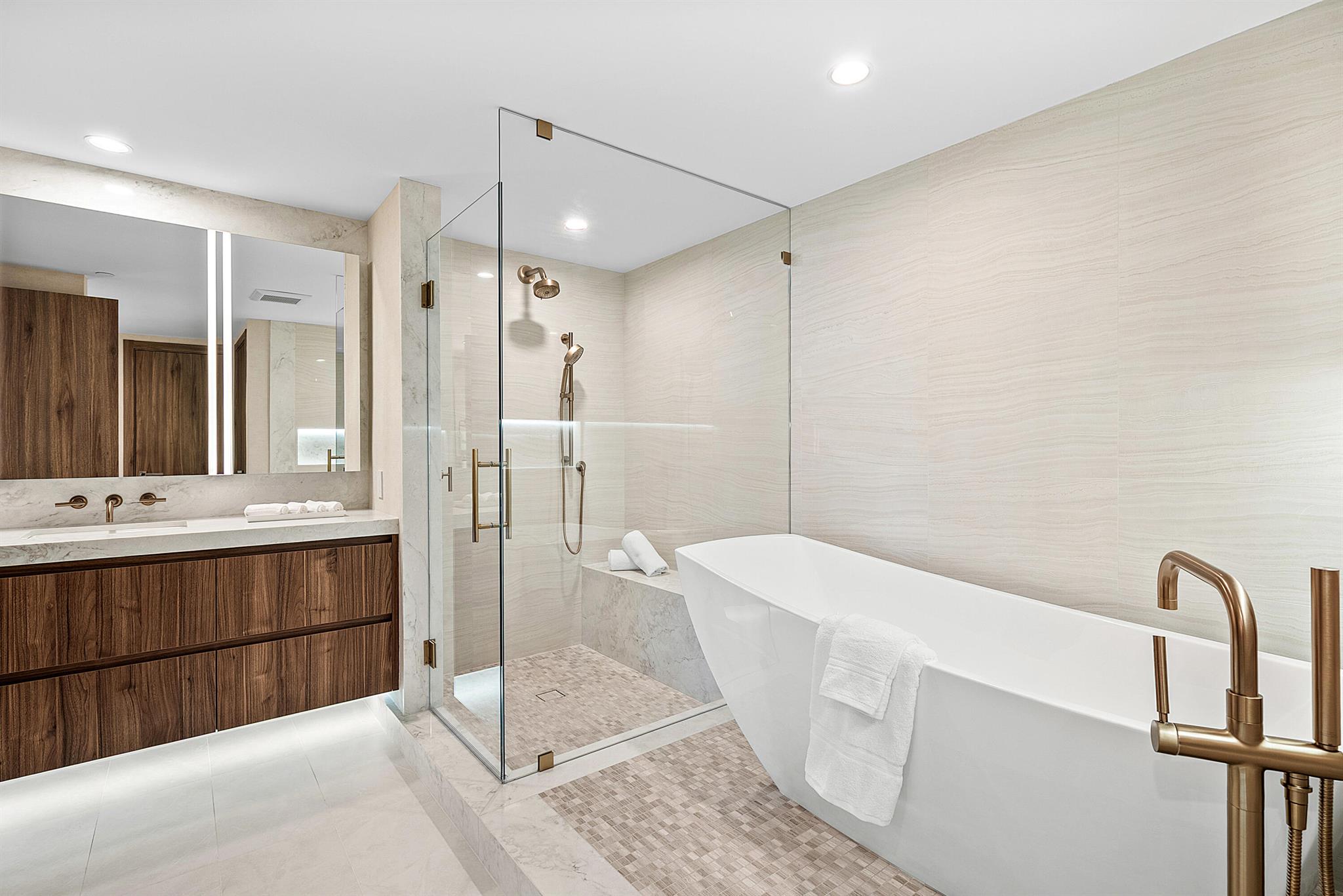 200 EAST PALMETTO PARK CO - Residential
