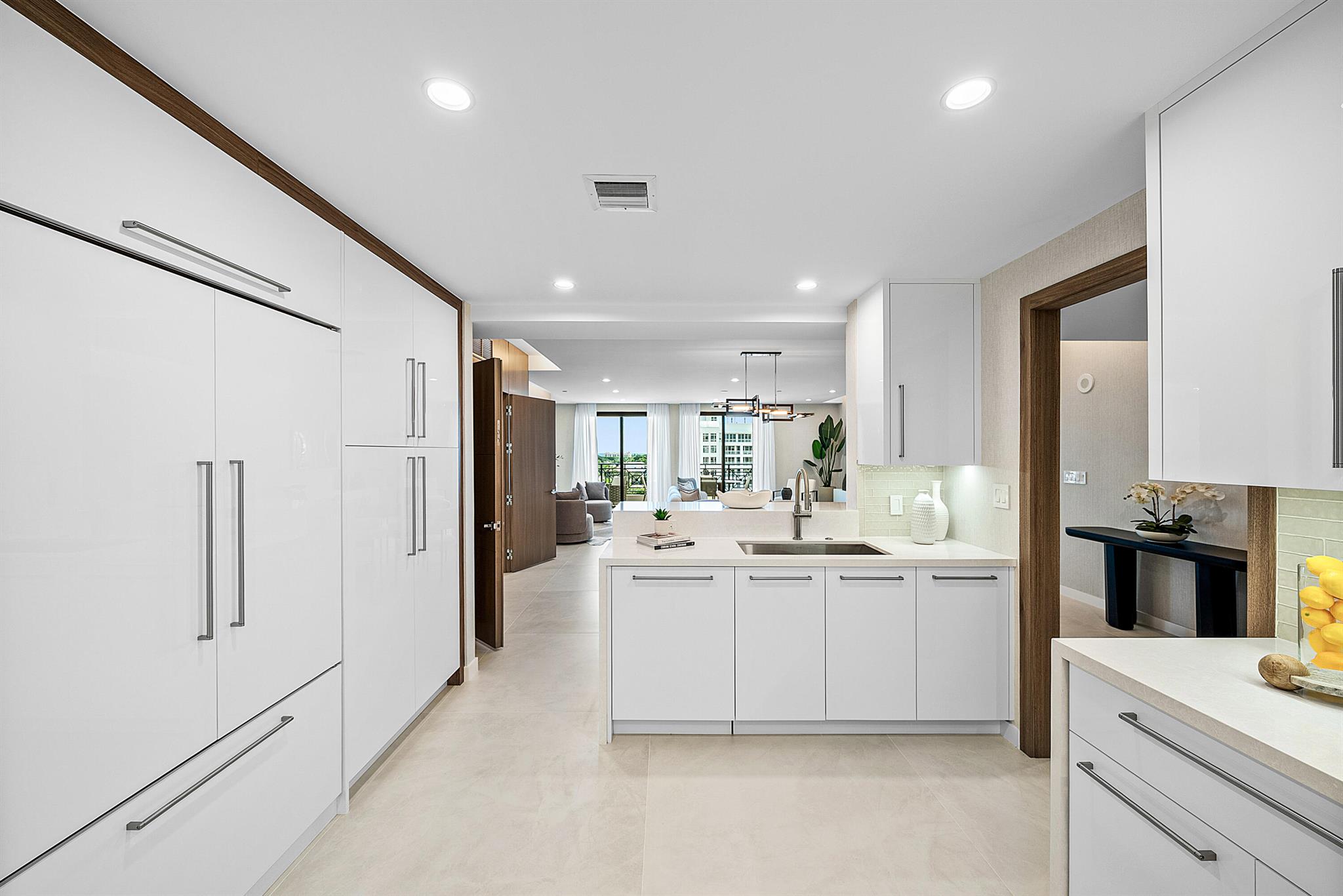 200 EAST PALMETTO PARK CO - Residential