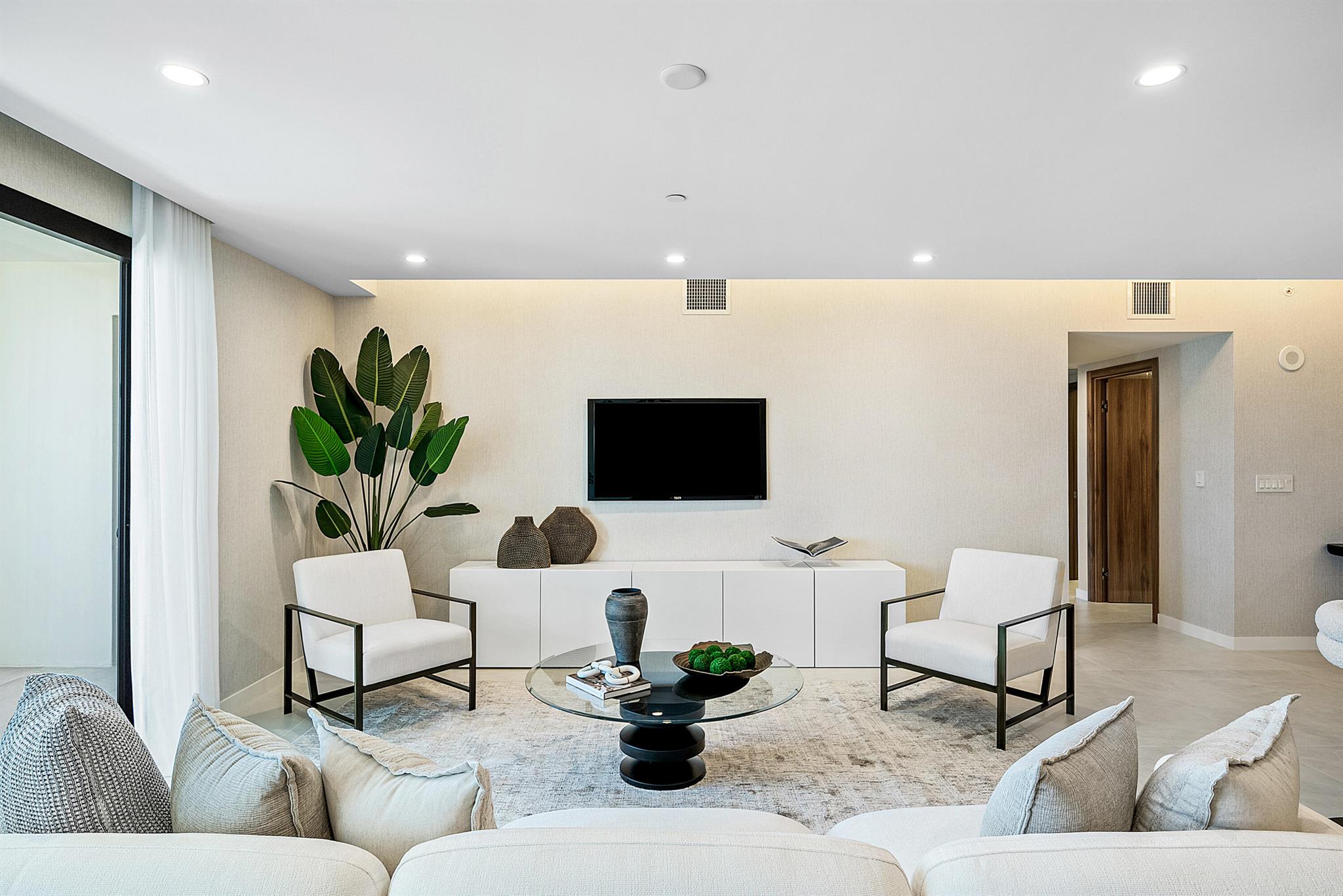 200 EAST PALMETTO PARK CO - Residential