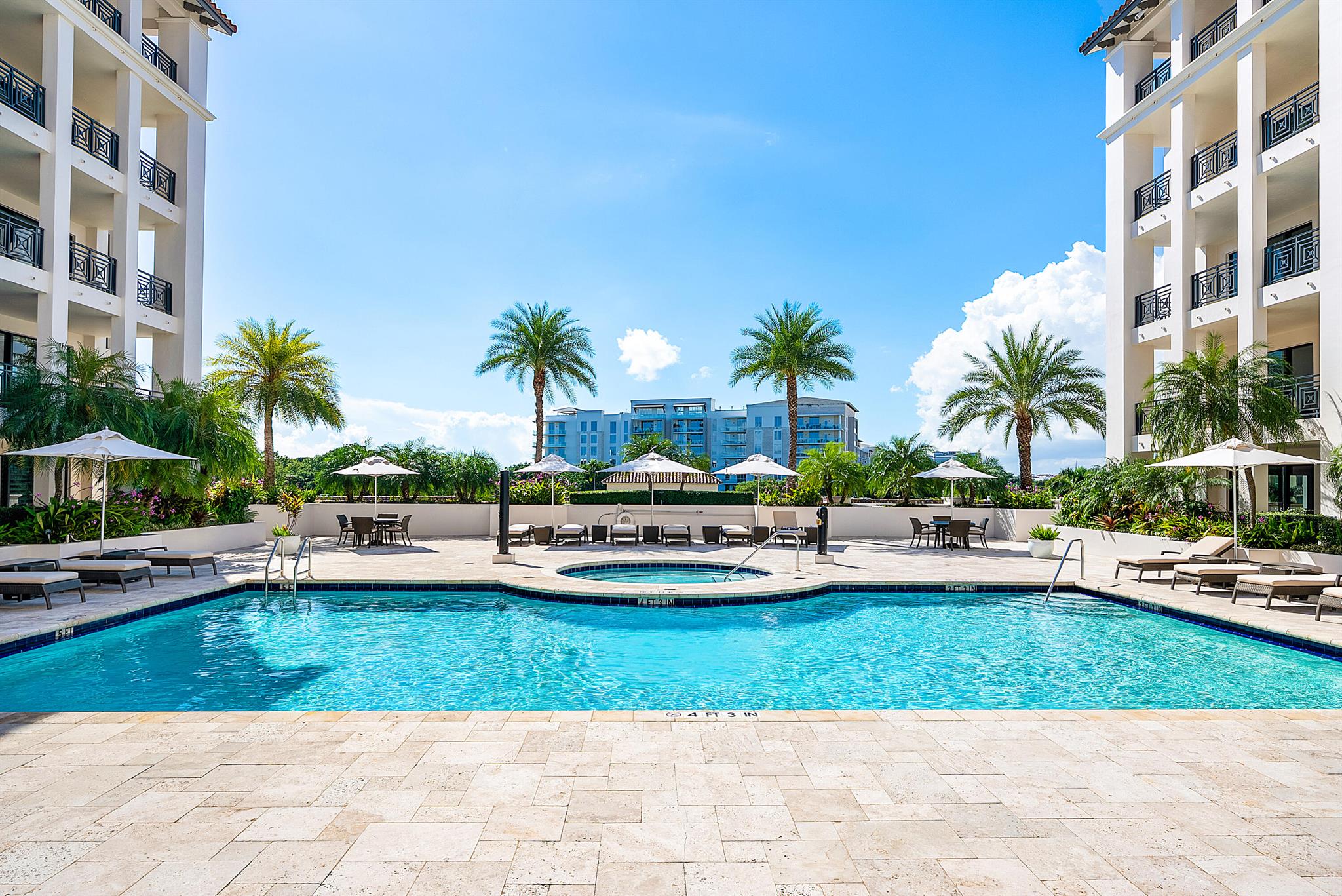 200 EAST PALMETTO PARK CO - Residential