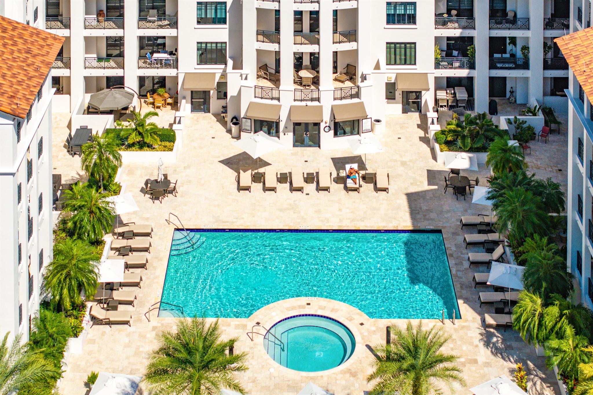 200 EAST PALMETTO PARK CO - Residential