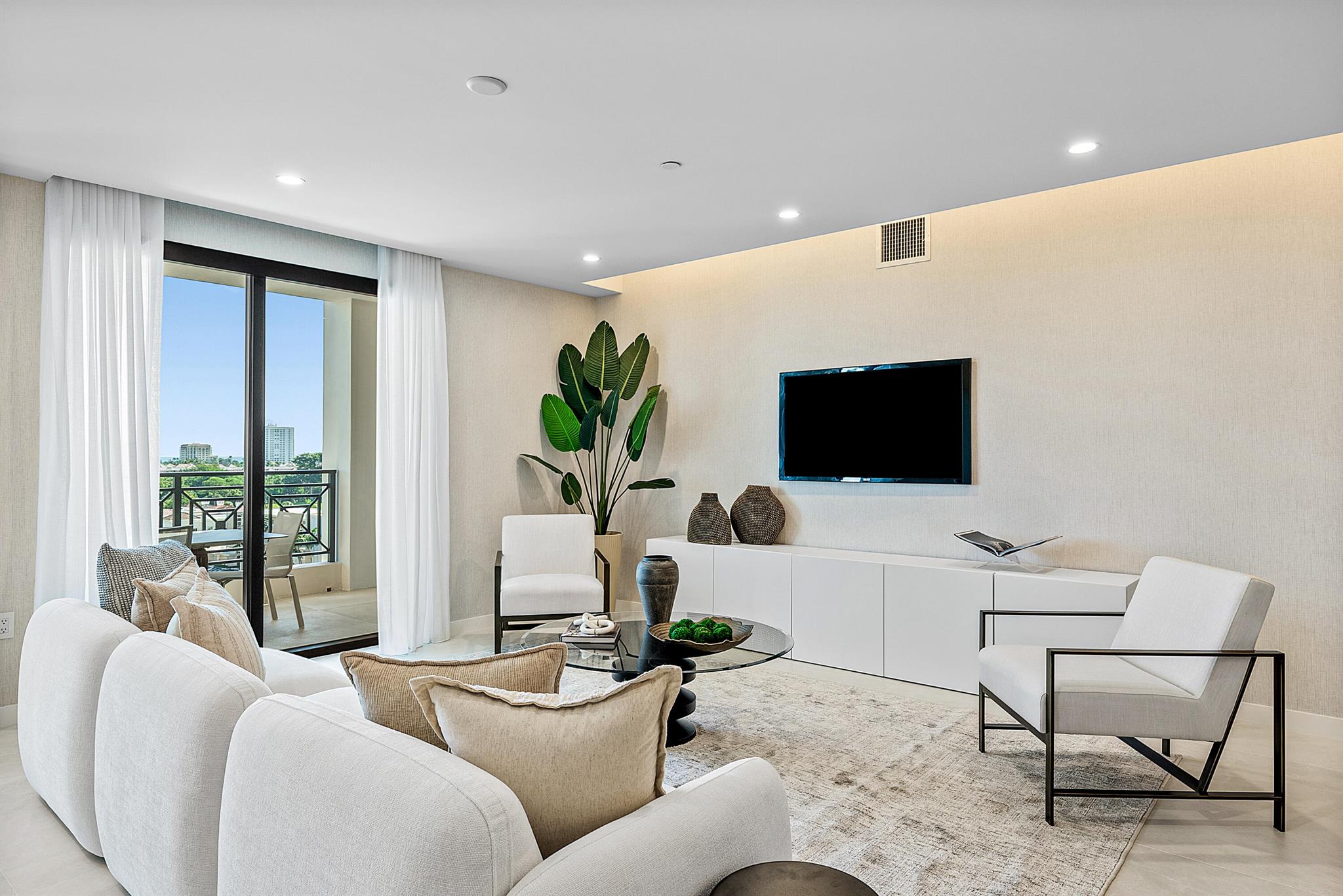 200 EAST PALMETTO PARK CO - Residential