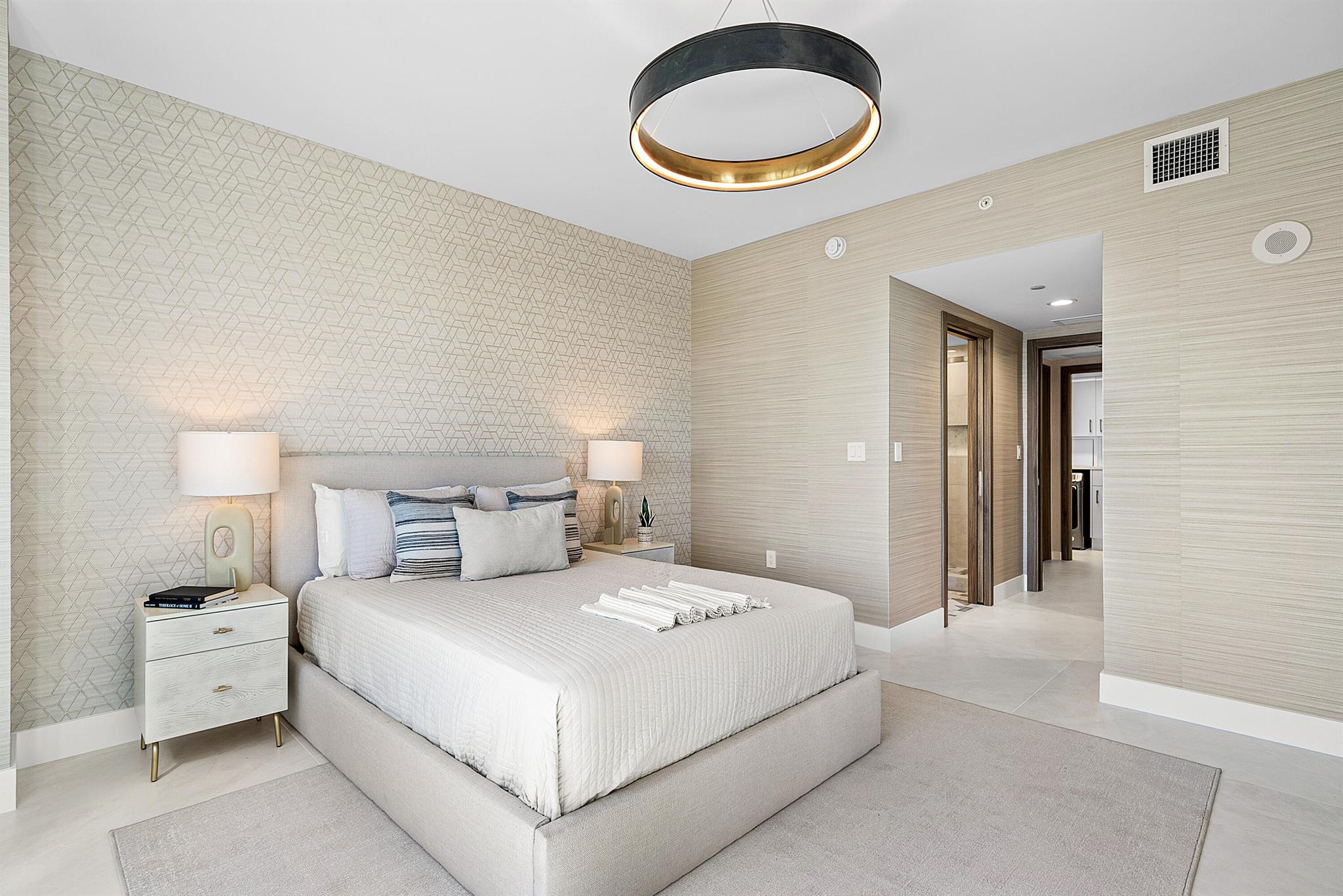 200 EAST PALMETTO PARK CO - Residential