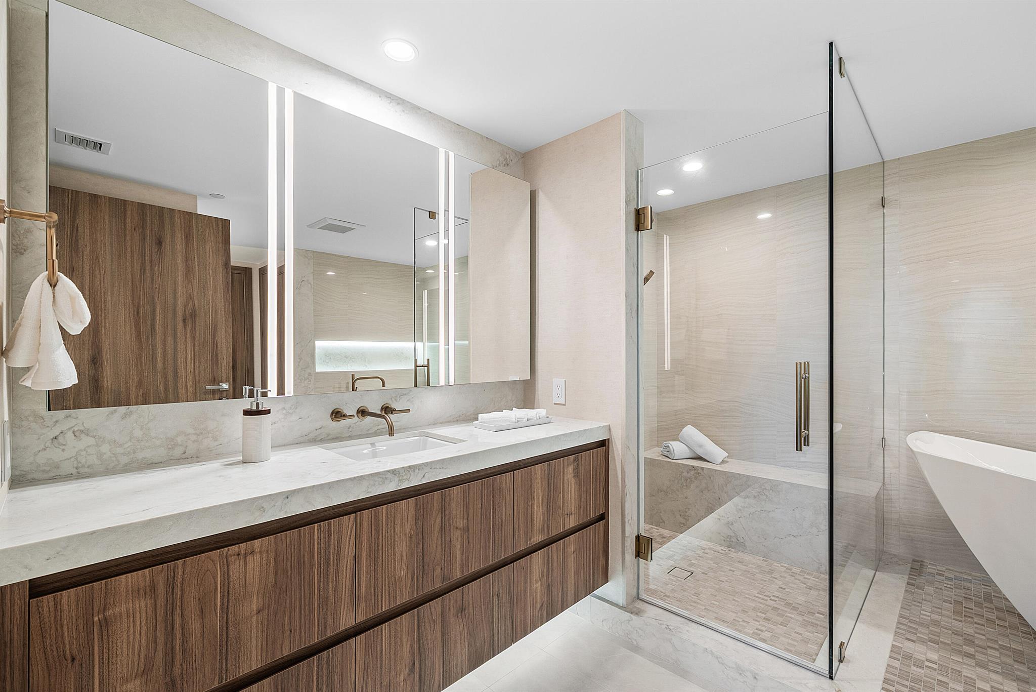 200 EAST PALMETTO PARK CO - Residential