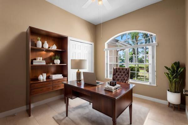 COUNTRY CLUB POINTE - Residential