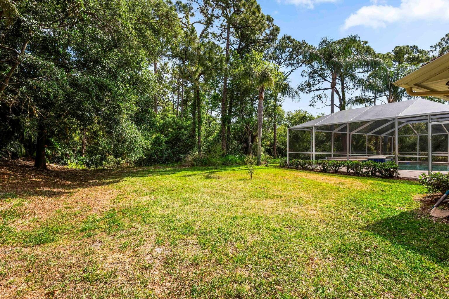 COUNTRY CLUB POINTE - Residential