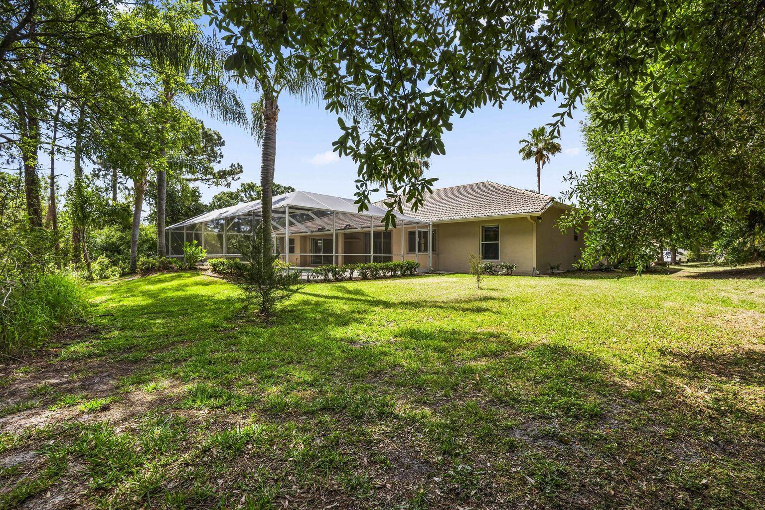 COUNTRY CLUB POINTE - Residential