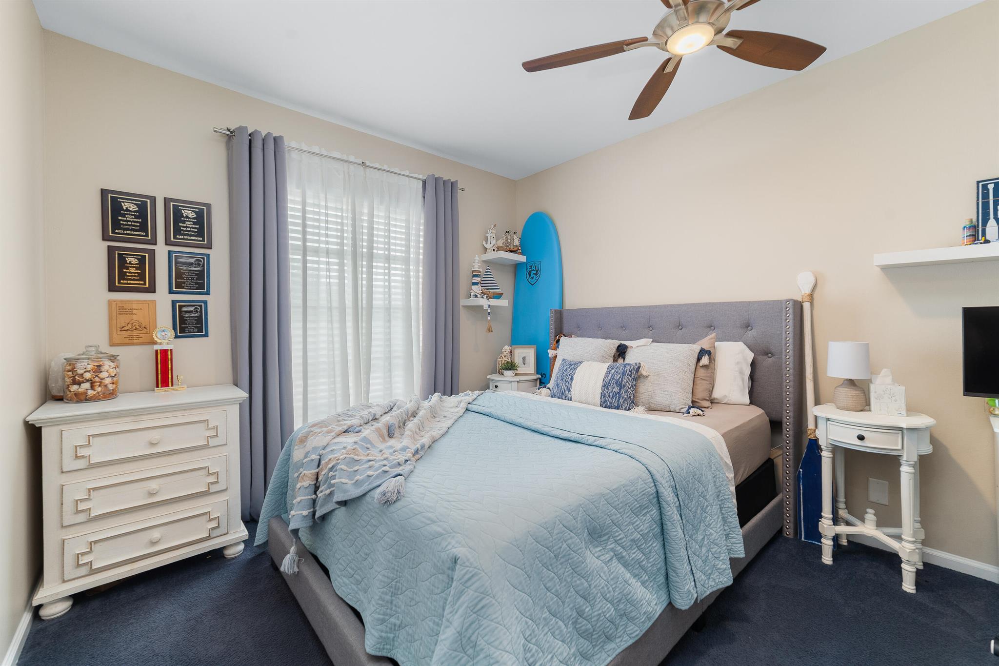 IMPERIAL POINT COLONNADES - Residential