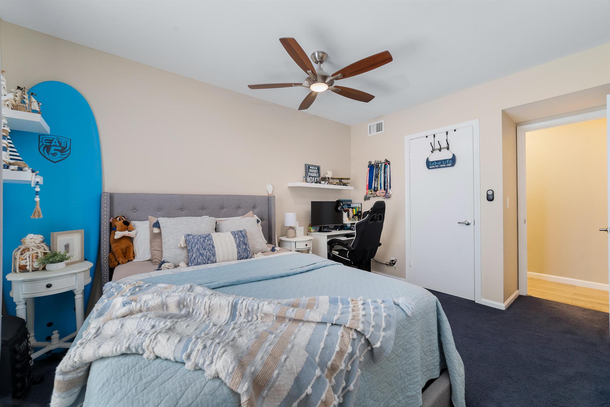 IMPERIAL POINT COLONNADES - Residential