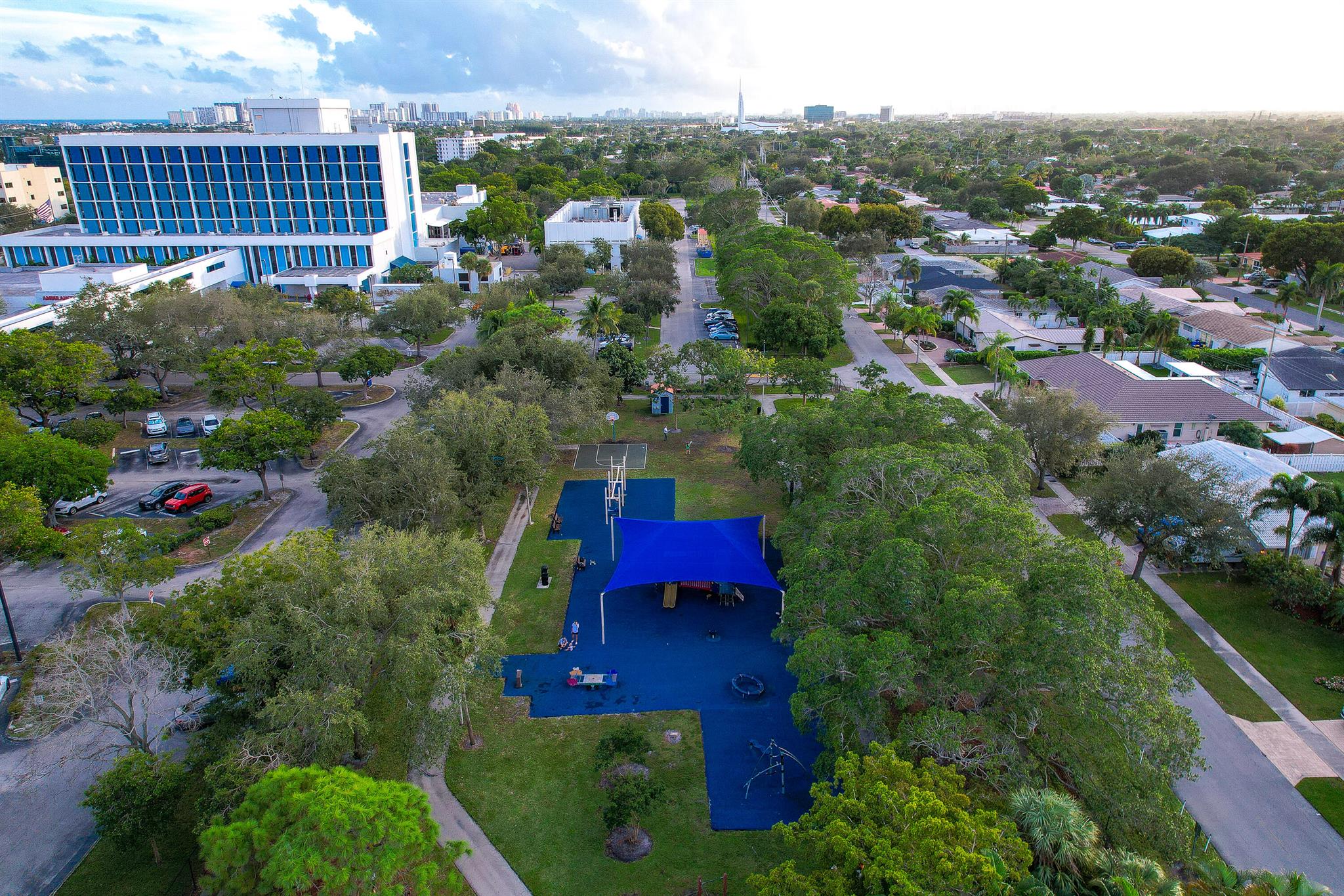IMPERIAL POINT COLONNADES - Residential
