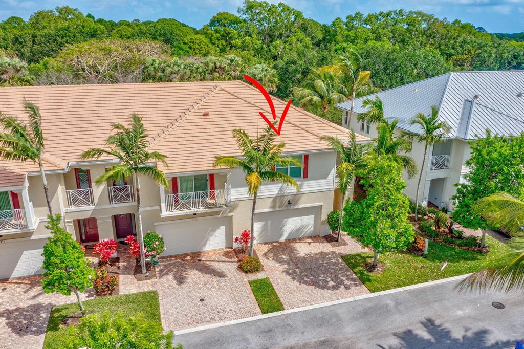 Photo of 7265 Oxford Court, Palm Beach Gardens, FL 33418 (MLS # R11080605)