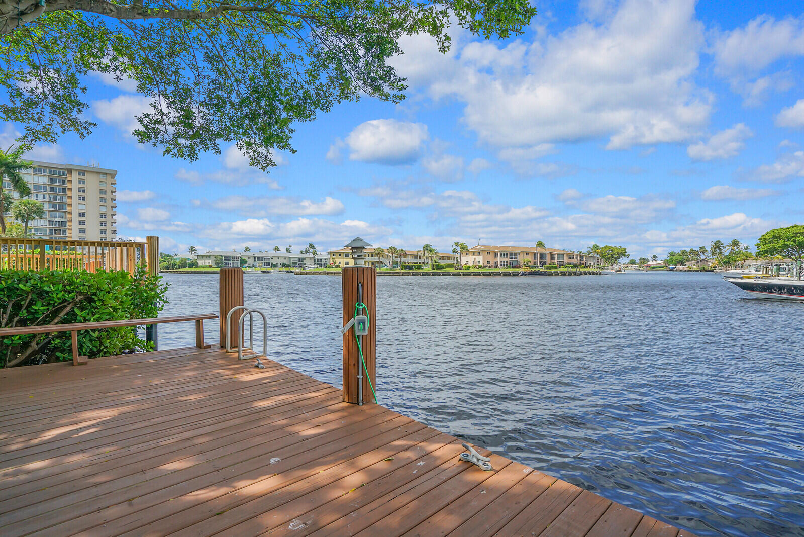 ISLAND CLUB ONE CONDO - Residential