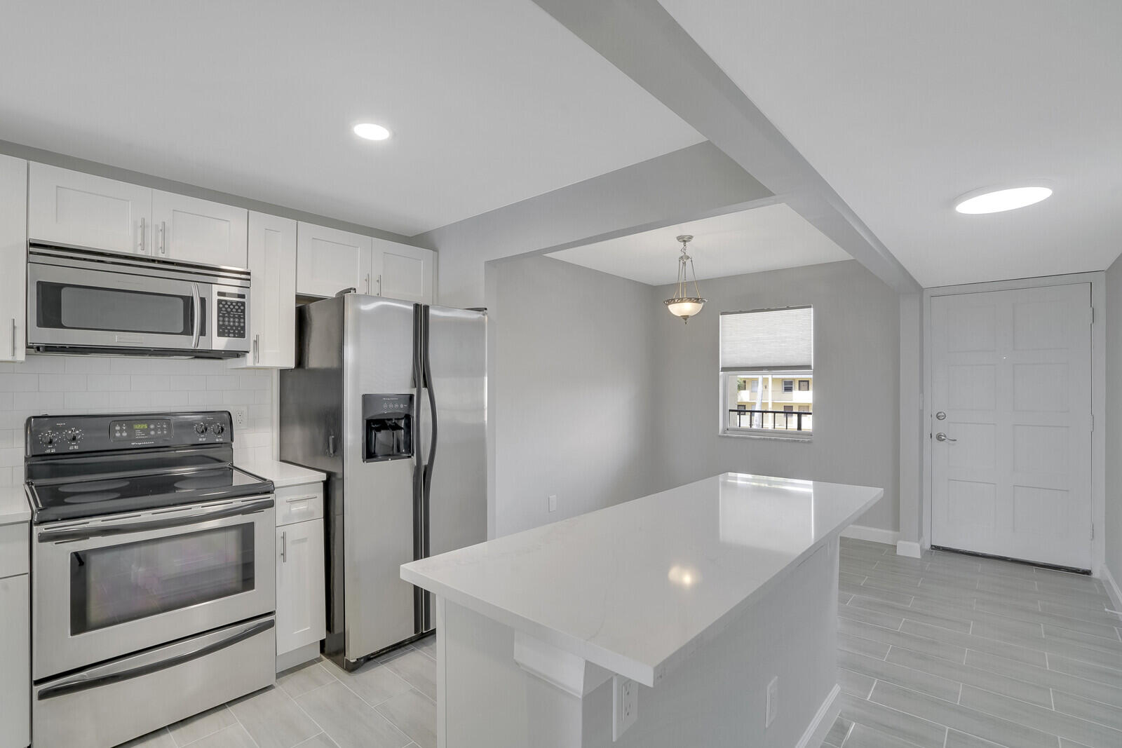 ISLAND CLUB ONE CONDO - Residential
