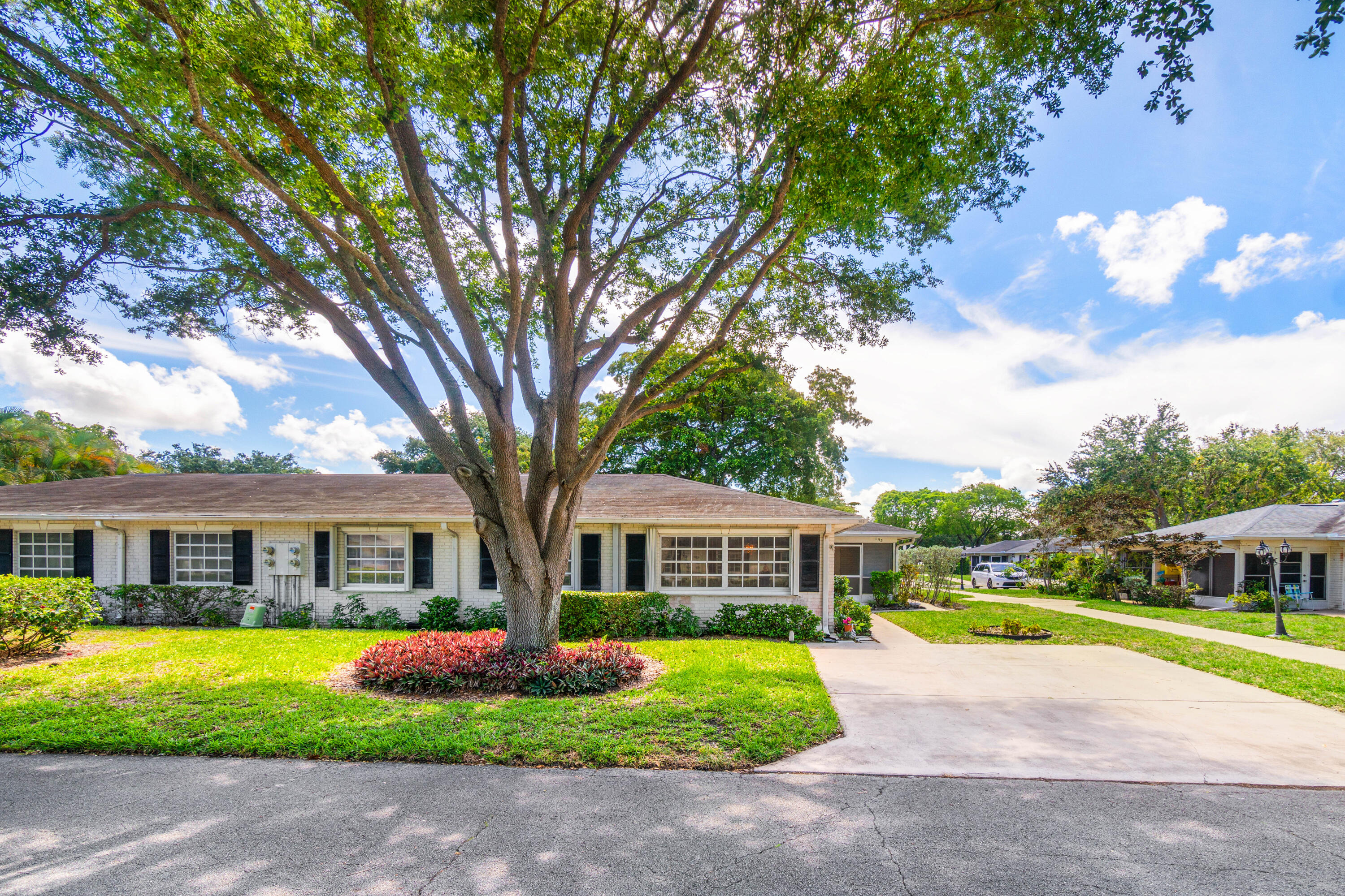 10141 S 41st Dr Drive 193