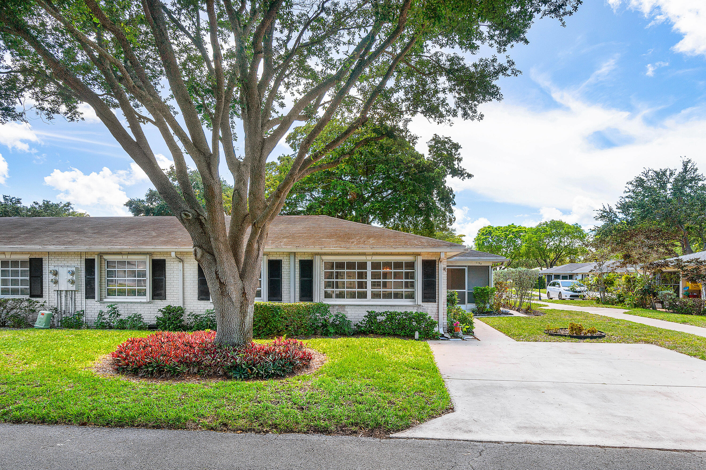 10141 S 41st Dr Drive 193