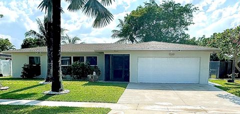 Single Family Residence in Tamarac FL 8103 74th Ave Ave.jpg