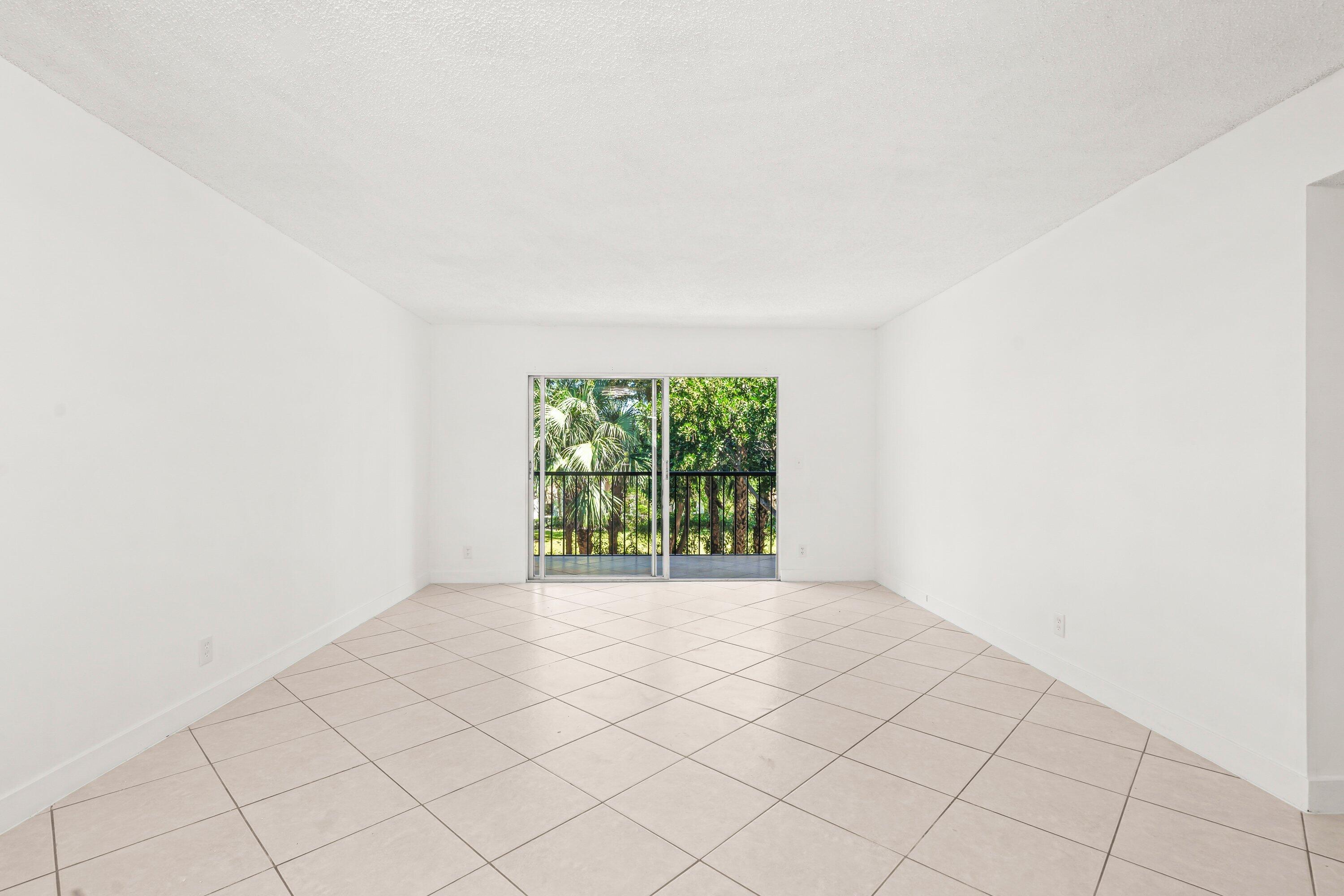 HUNTINGTON LAKES SEC FOUR CONDOS - Residential Lease