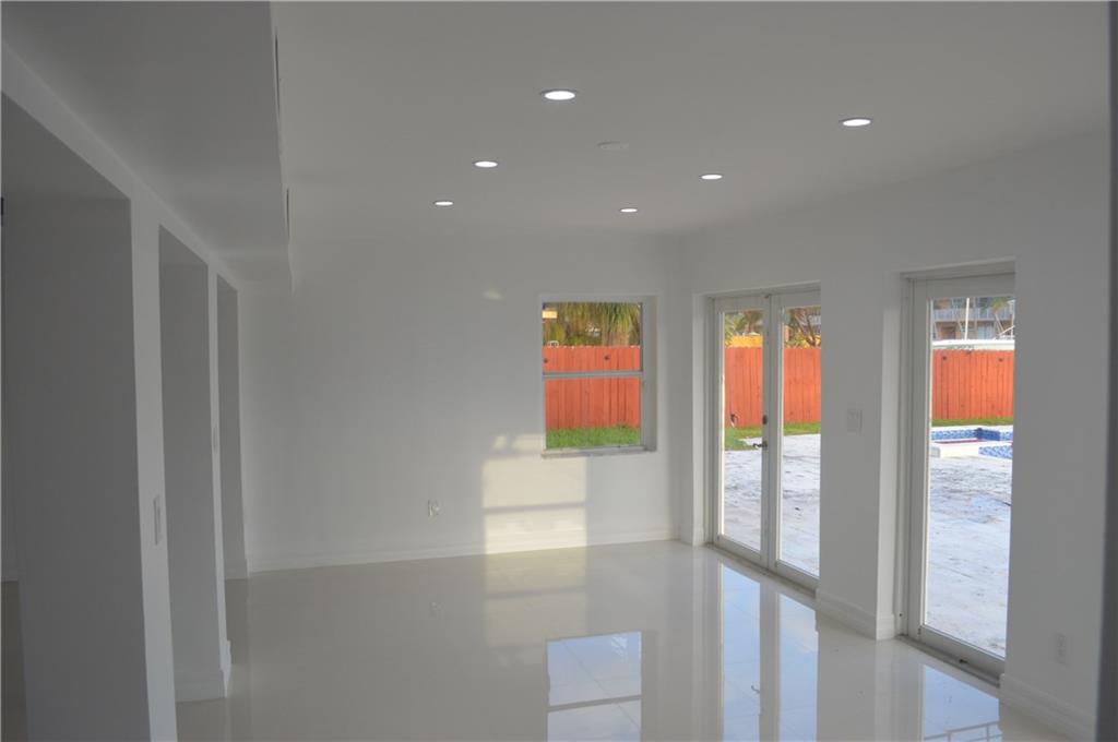 Foster & Sanchez Tr - Residential
